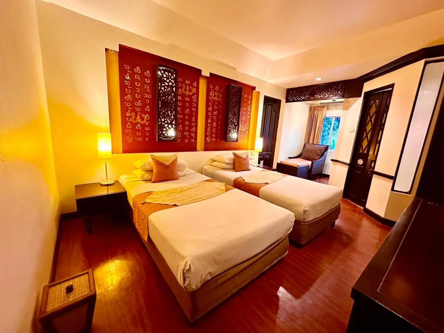 Bed in Chiangmai Gate Hotel