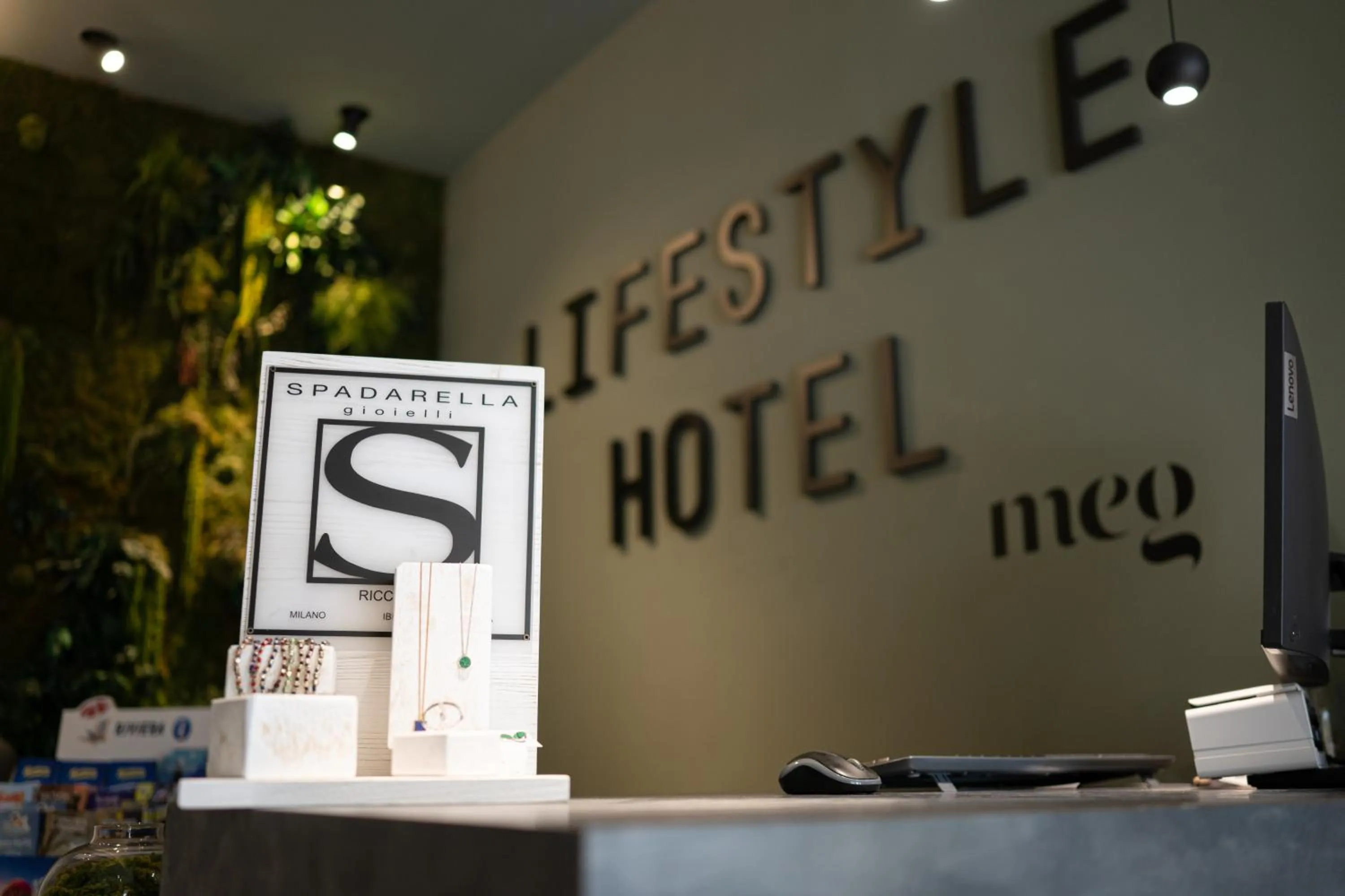 Meg Lifestyle Hotel & Apartaments