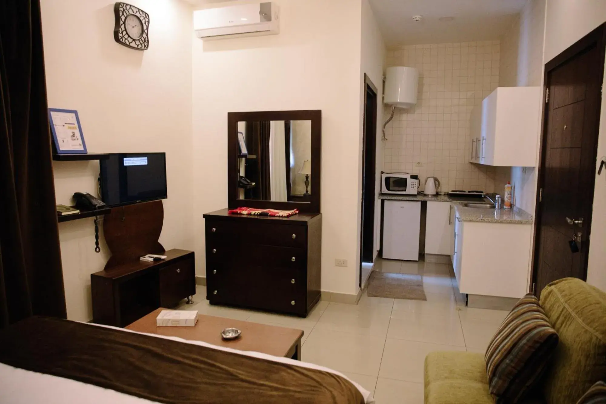 Studio Apartment in Madina Suites Studio Apartment in Madina Suites