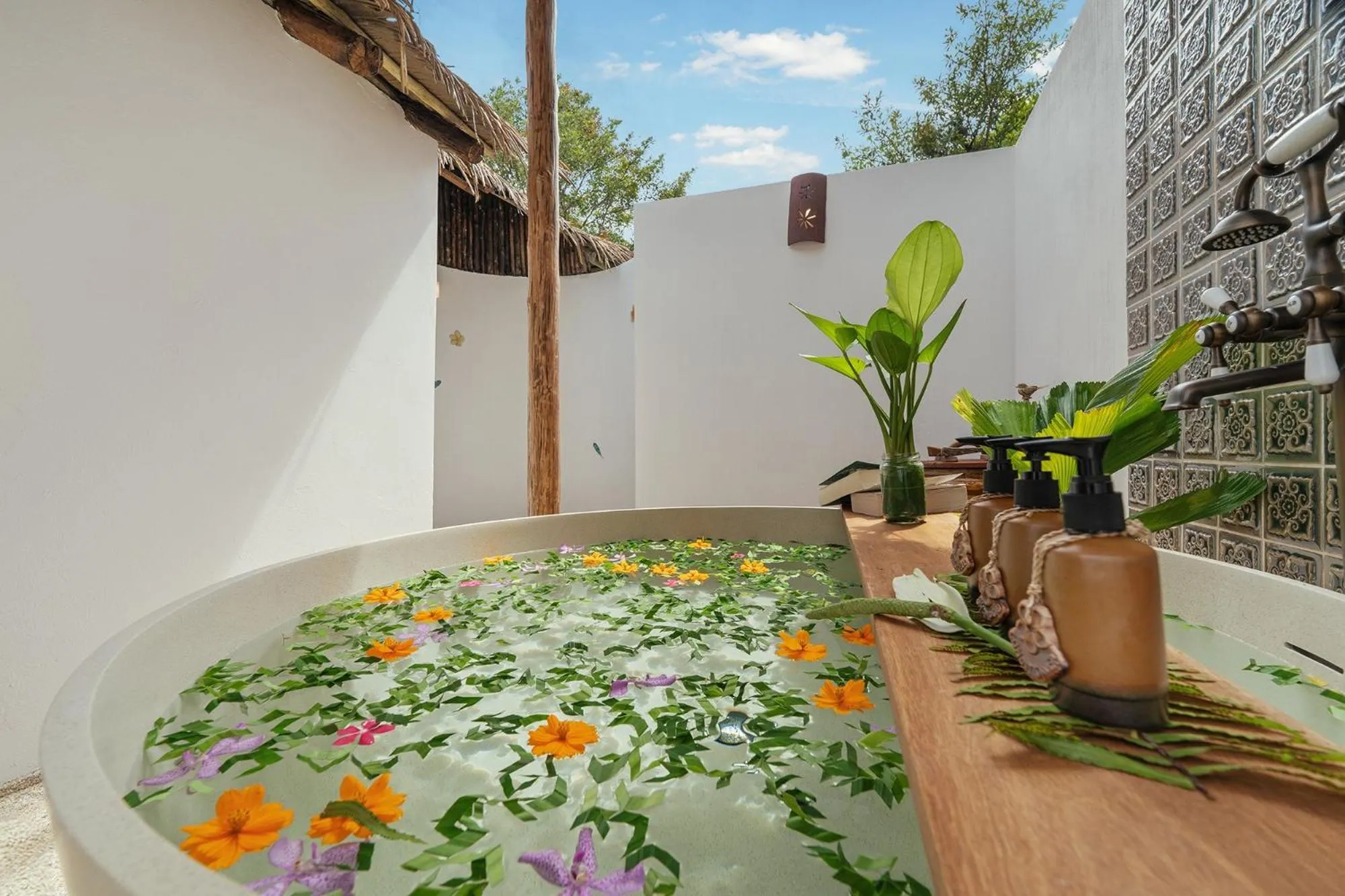 Bath in Koh Yao Yai Village