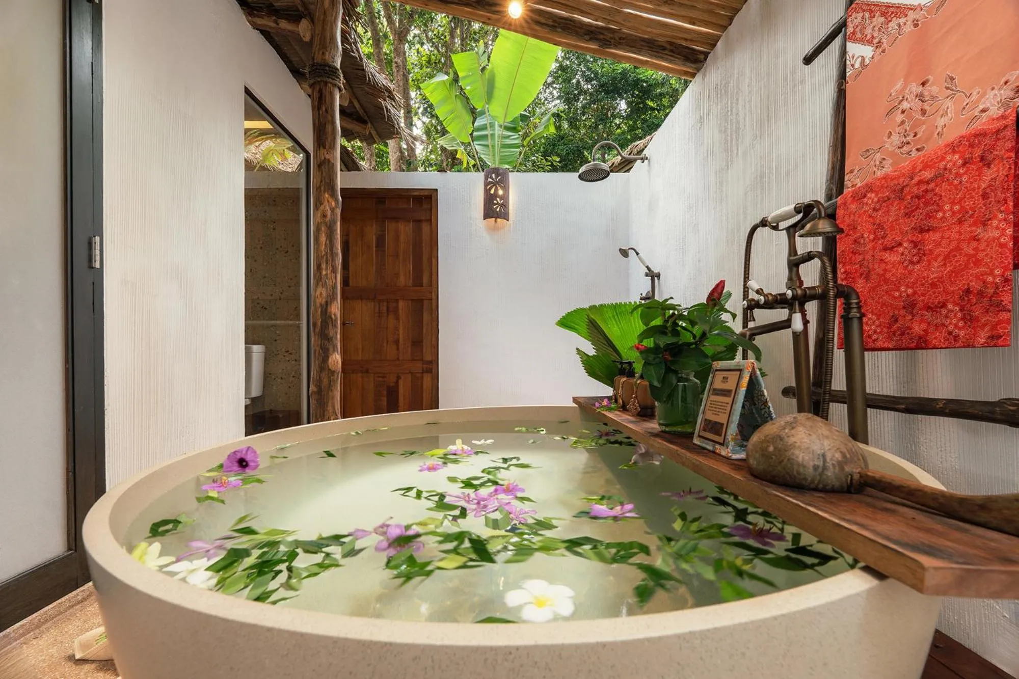 Bath in Koh Yao Yai Village