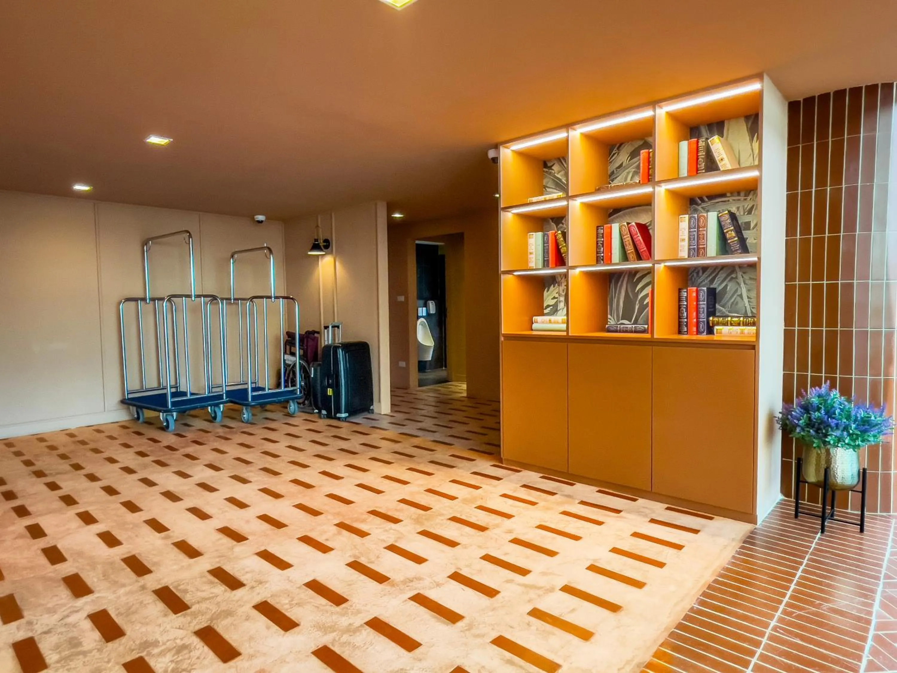 Lobby or reception in Happihaus Hotel Bangkok