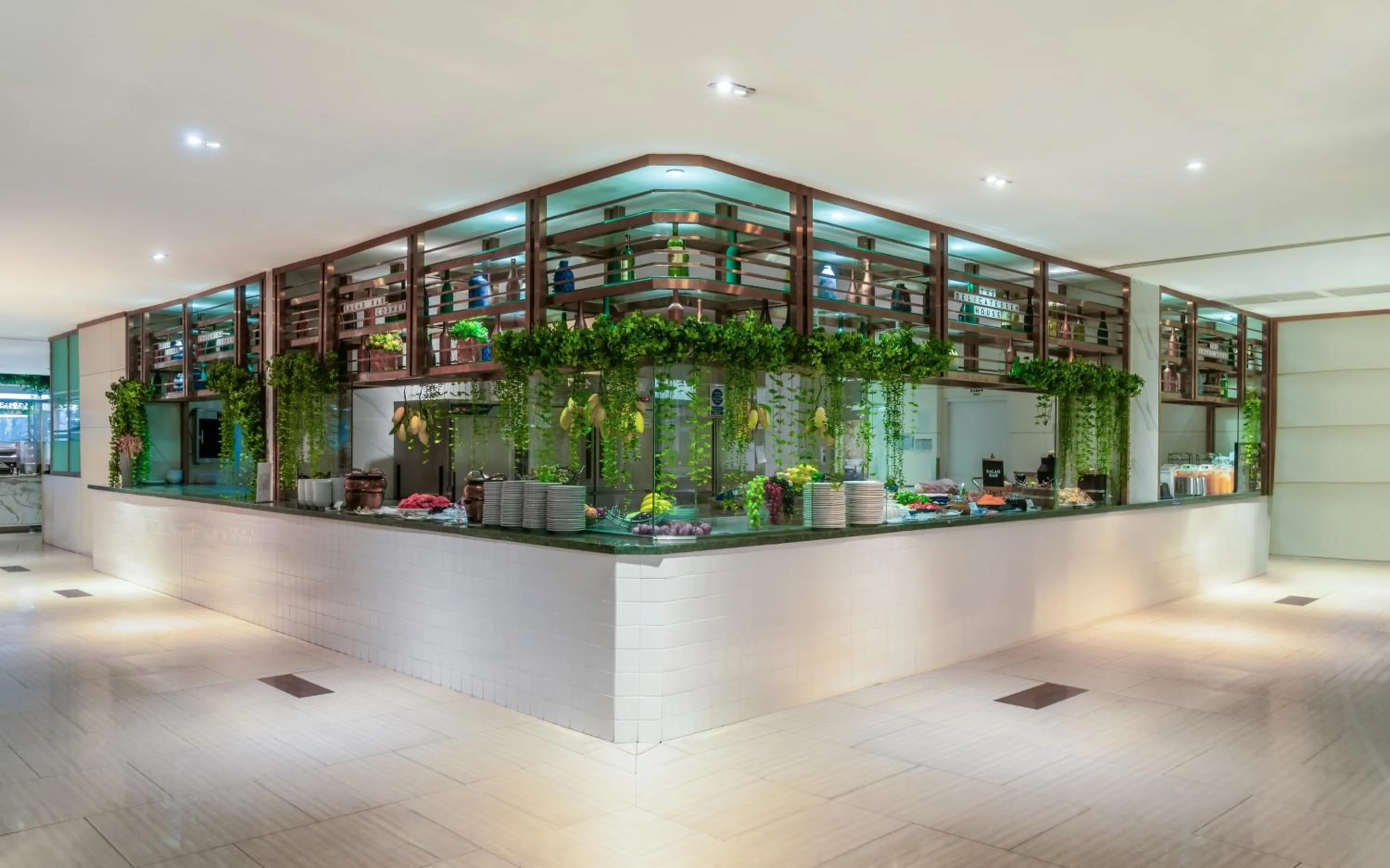 Restaurant/places to eat in A-ONE Pattaya Beach Resort