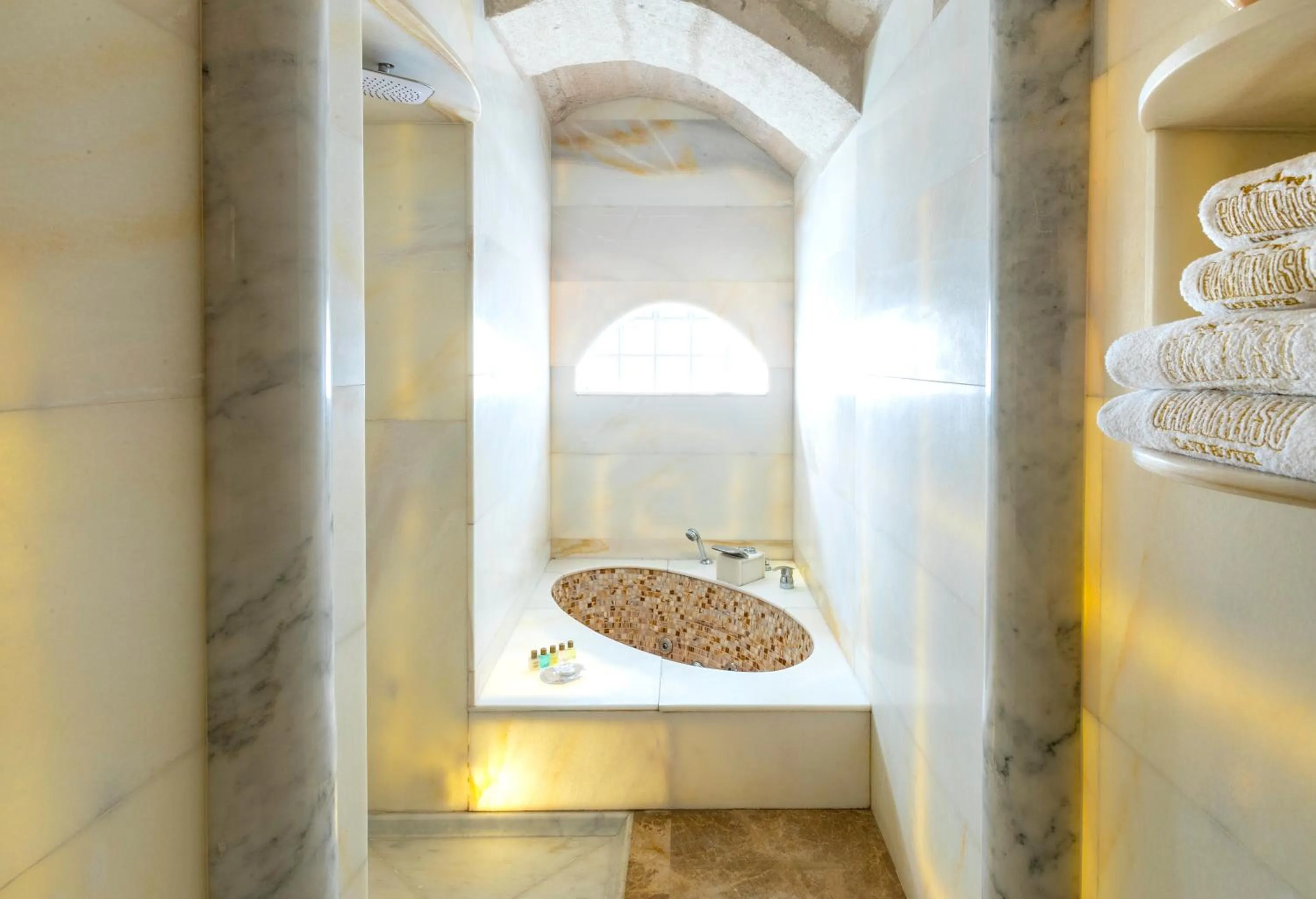 Shower in Cappadocia Gamirasu Cave Hotel