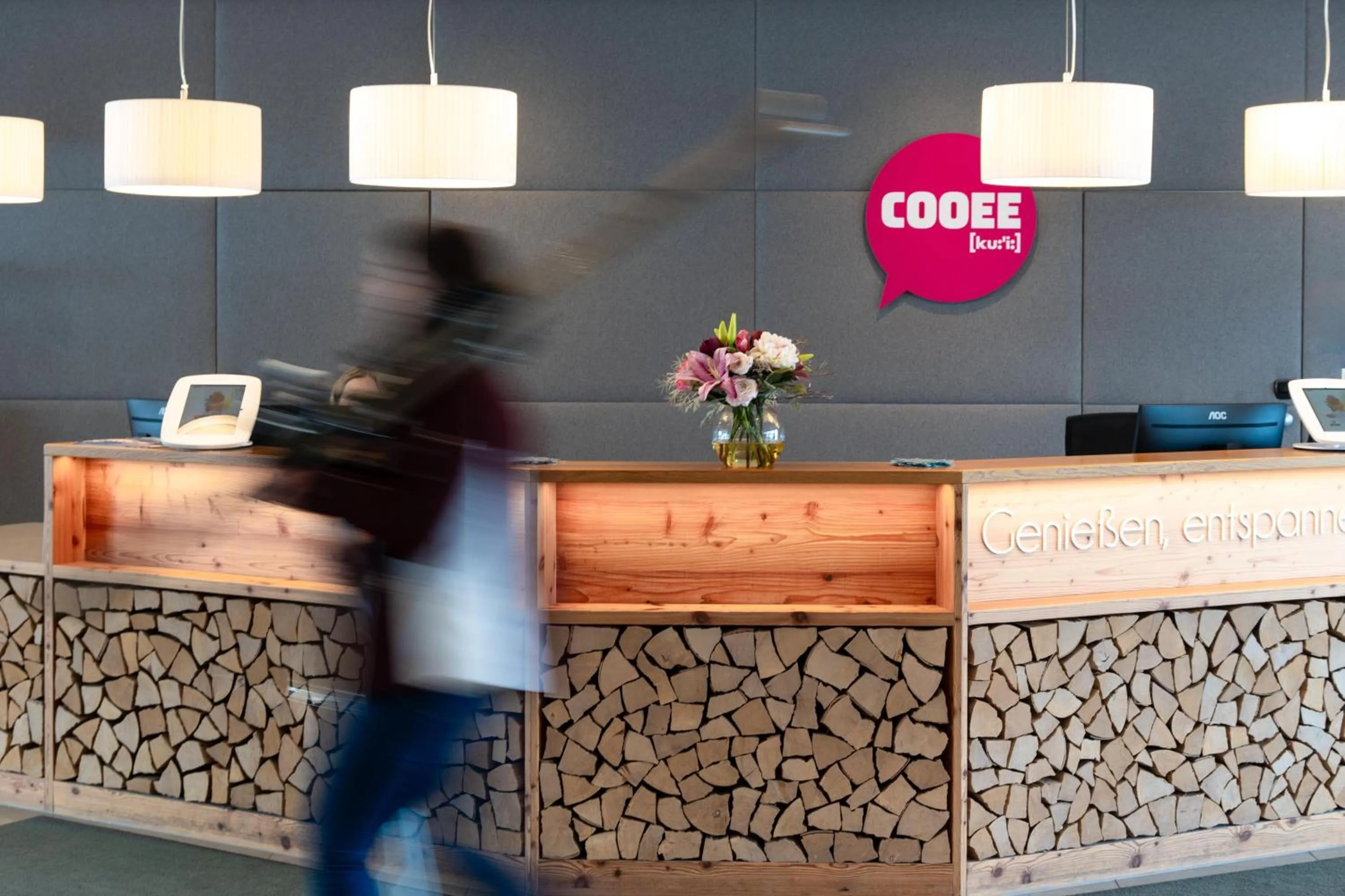Lobby or reception in COOEE alpin Hotel Kitzbüheler Alpen