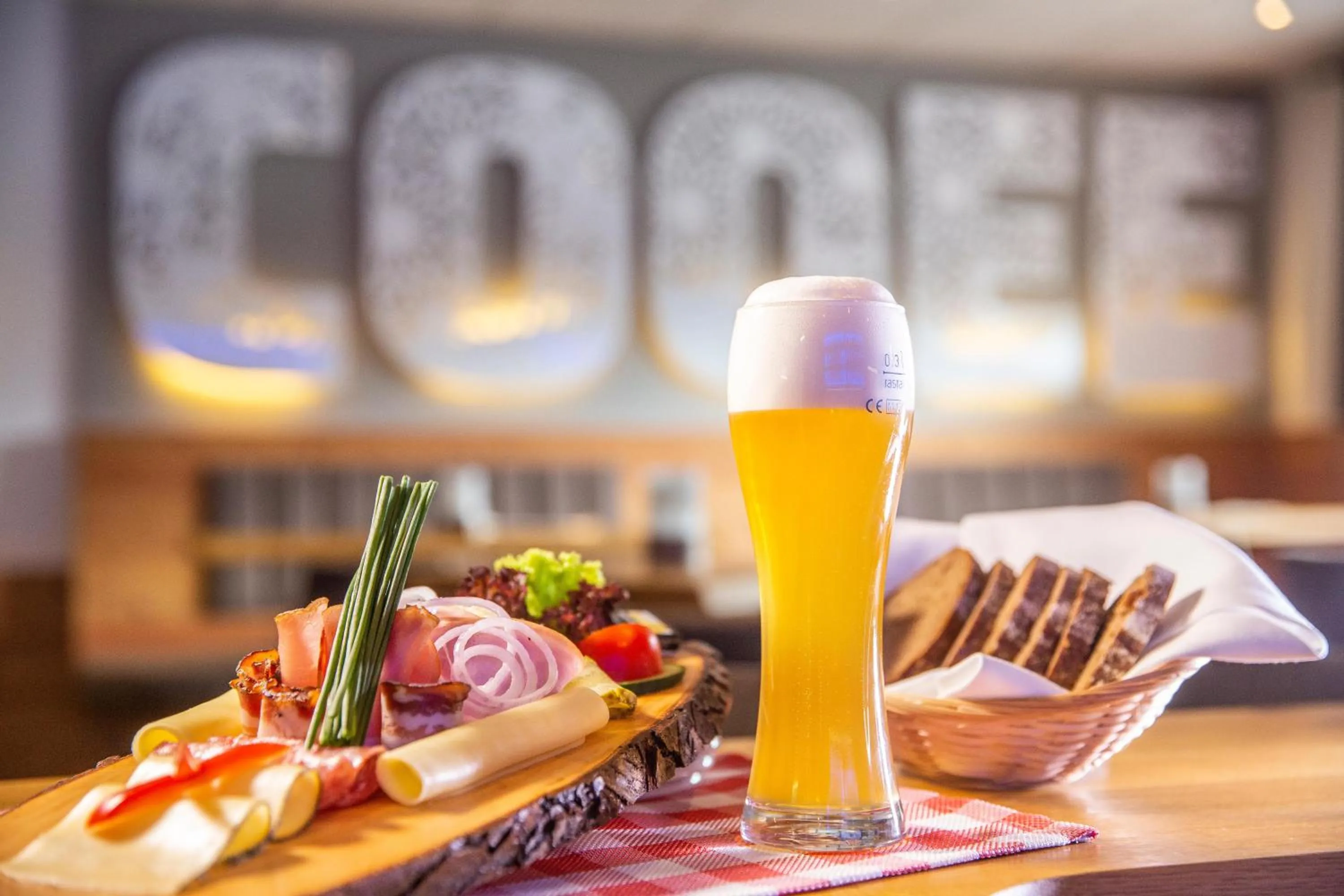 Restaurant/places to eat in COOEE alpin Hotel Kitzbüheler Alpen