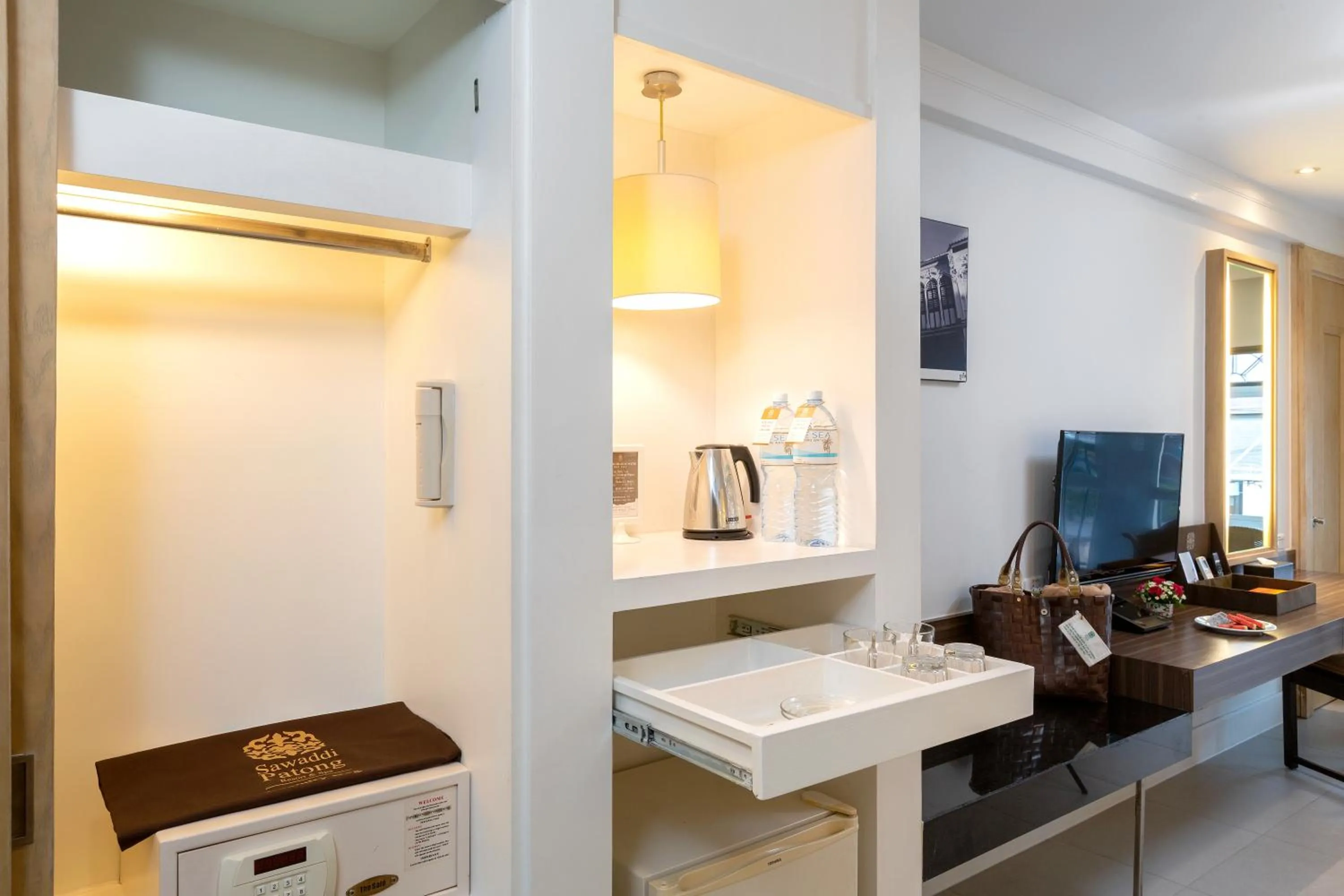 TV and multimedia in Sawaddi Patong Resort & Spa by Tolani