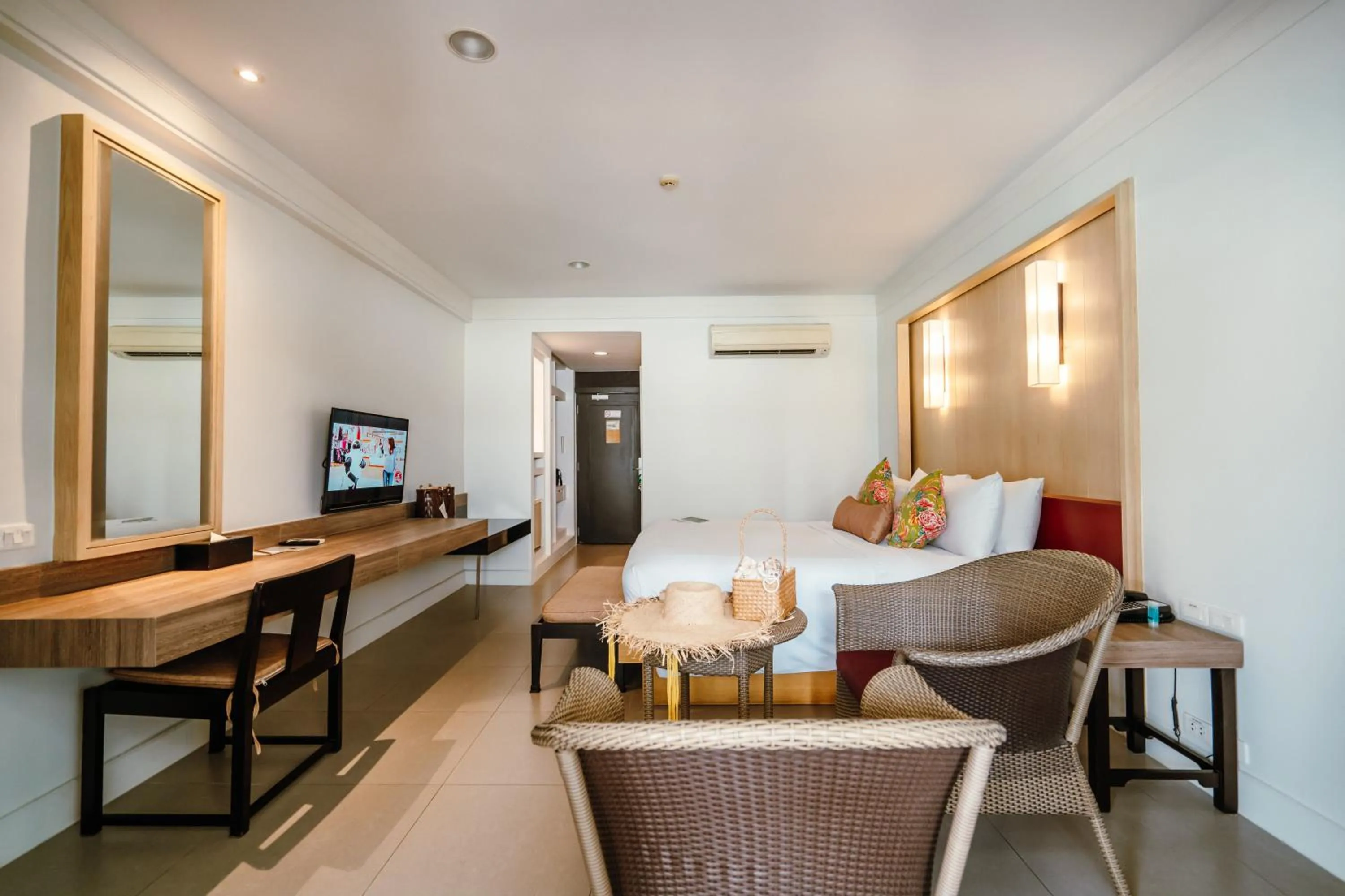 Bedroom in Sawaddi Patong Resort & Spa by Tolani