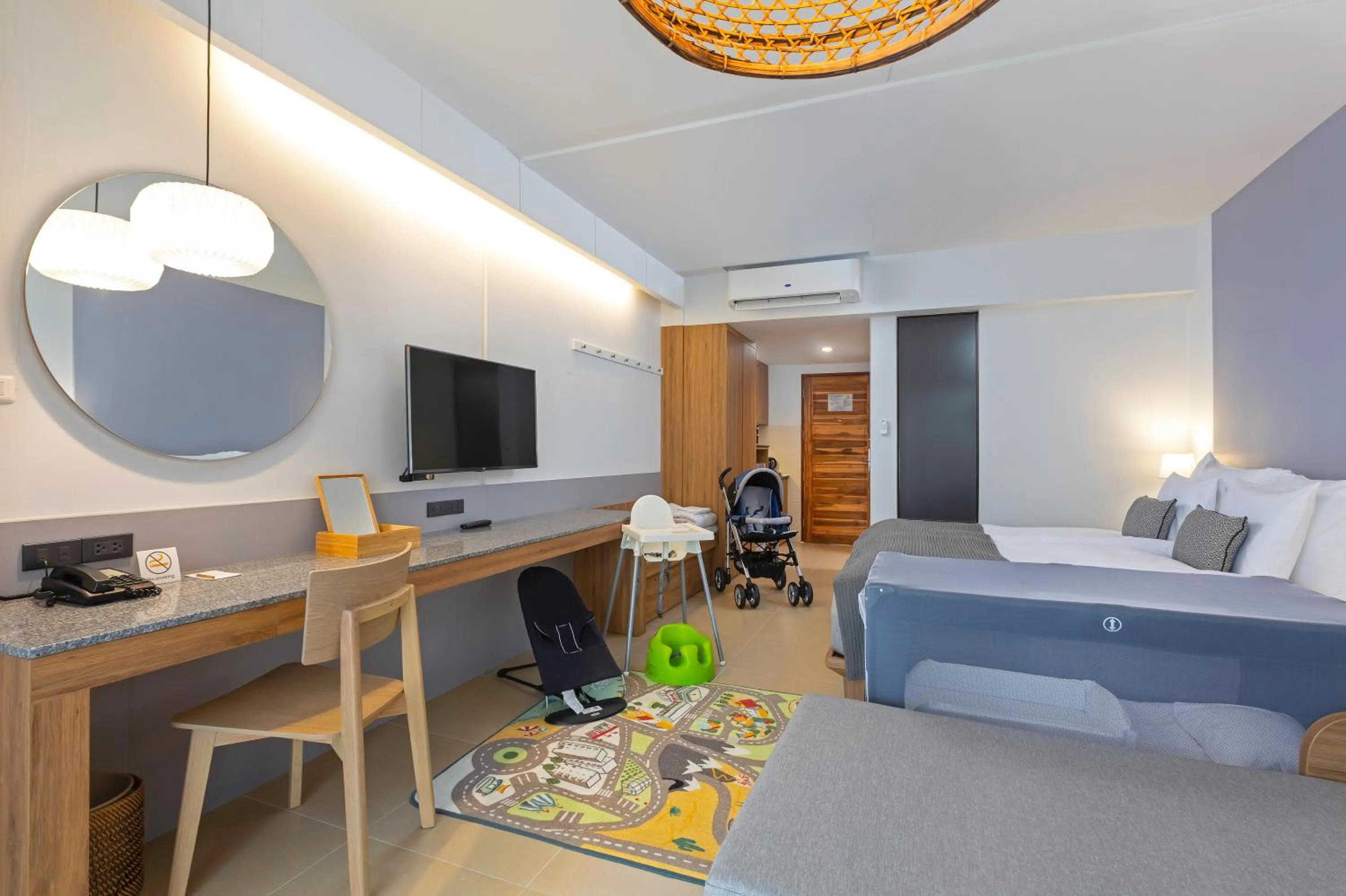 Photo of the whole room, Bed in Sunwing Kamala Beach