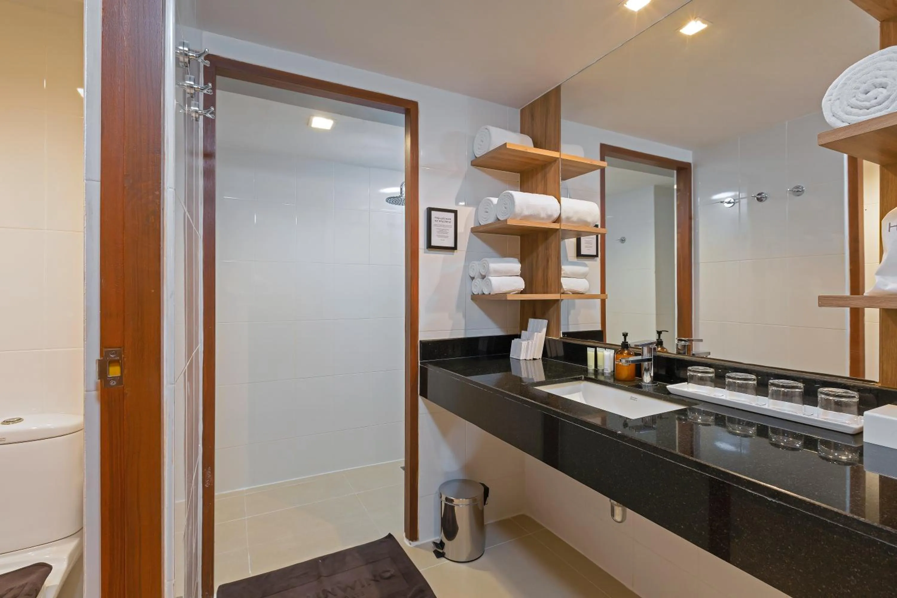 Shower in Sunwing Kamala Beach