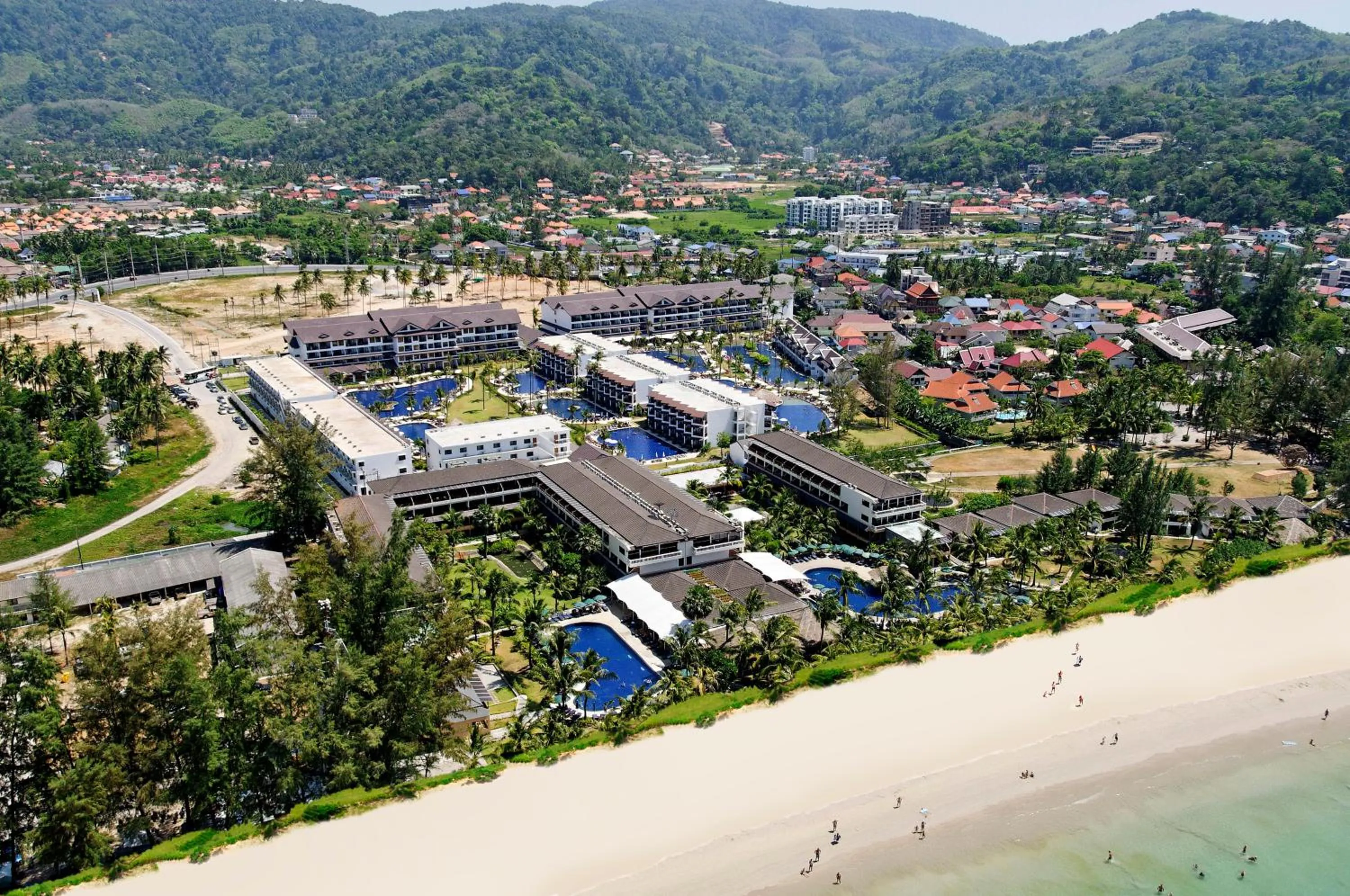 Property building in Sunwing Kamala Beach