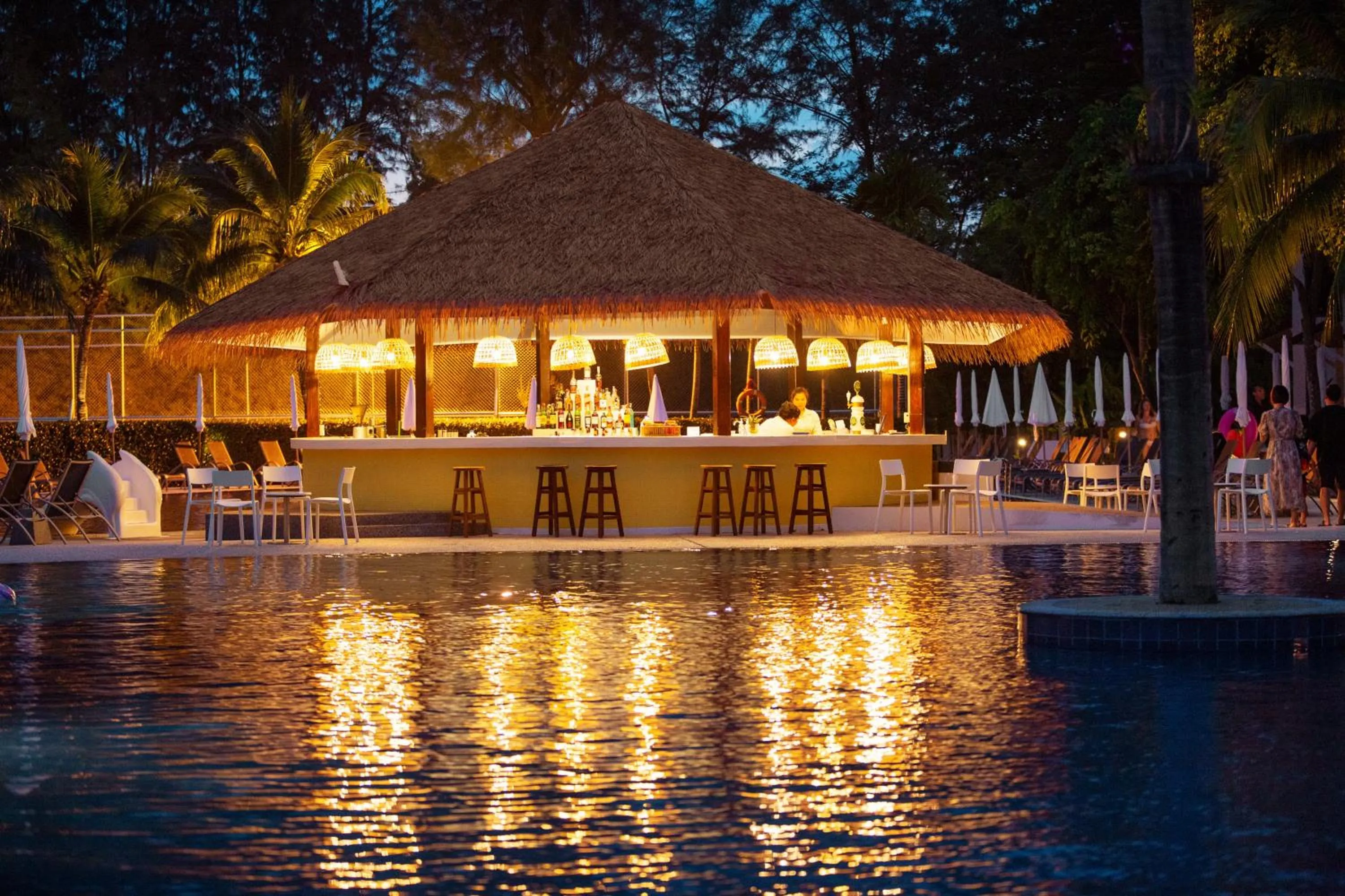 Lounge or bar in Sunwing Kamala Beach