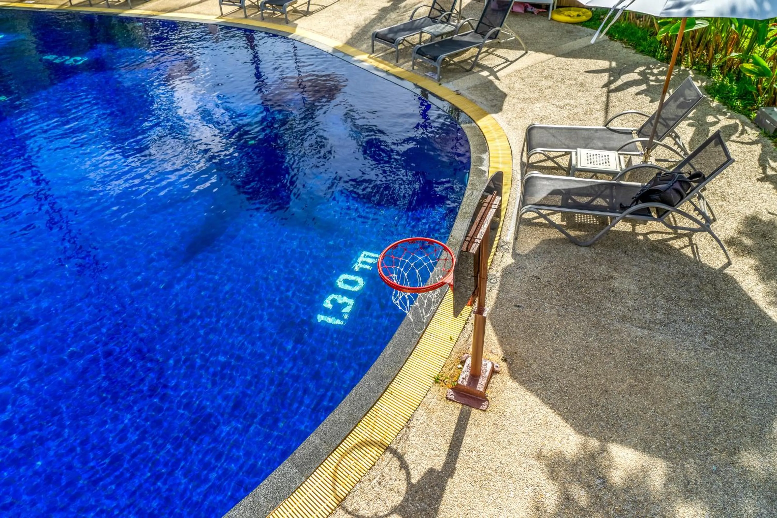 Swimming pool in Sunwing Kamala Beach