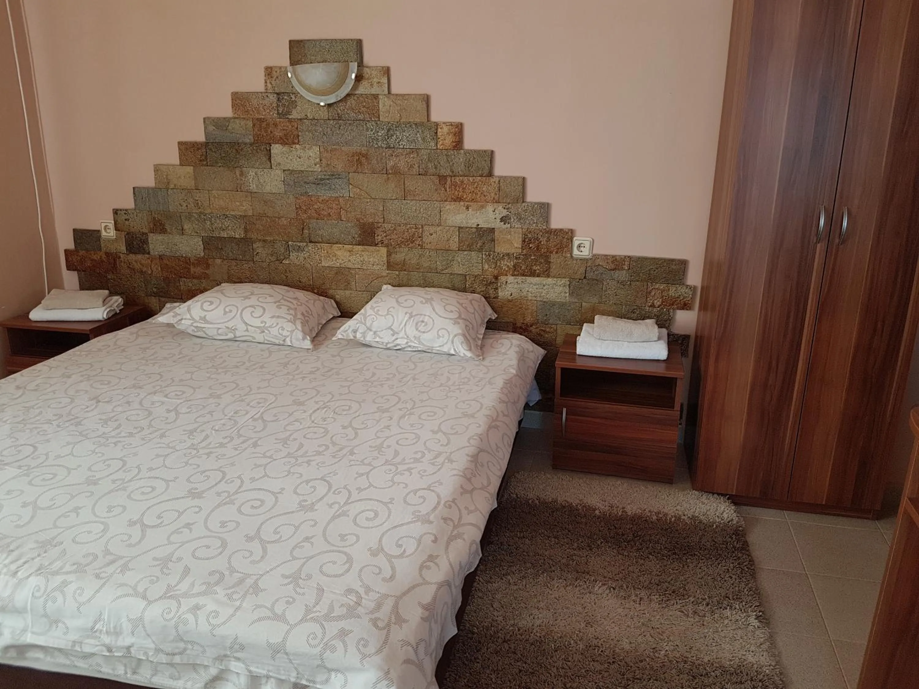 Bed in Family Hotel Zhelkovi - Olympia