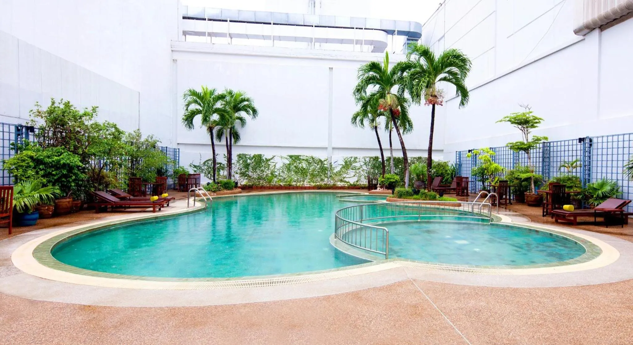 Swimming pool in Centara Udon