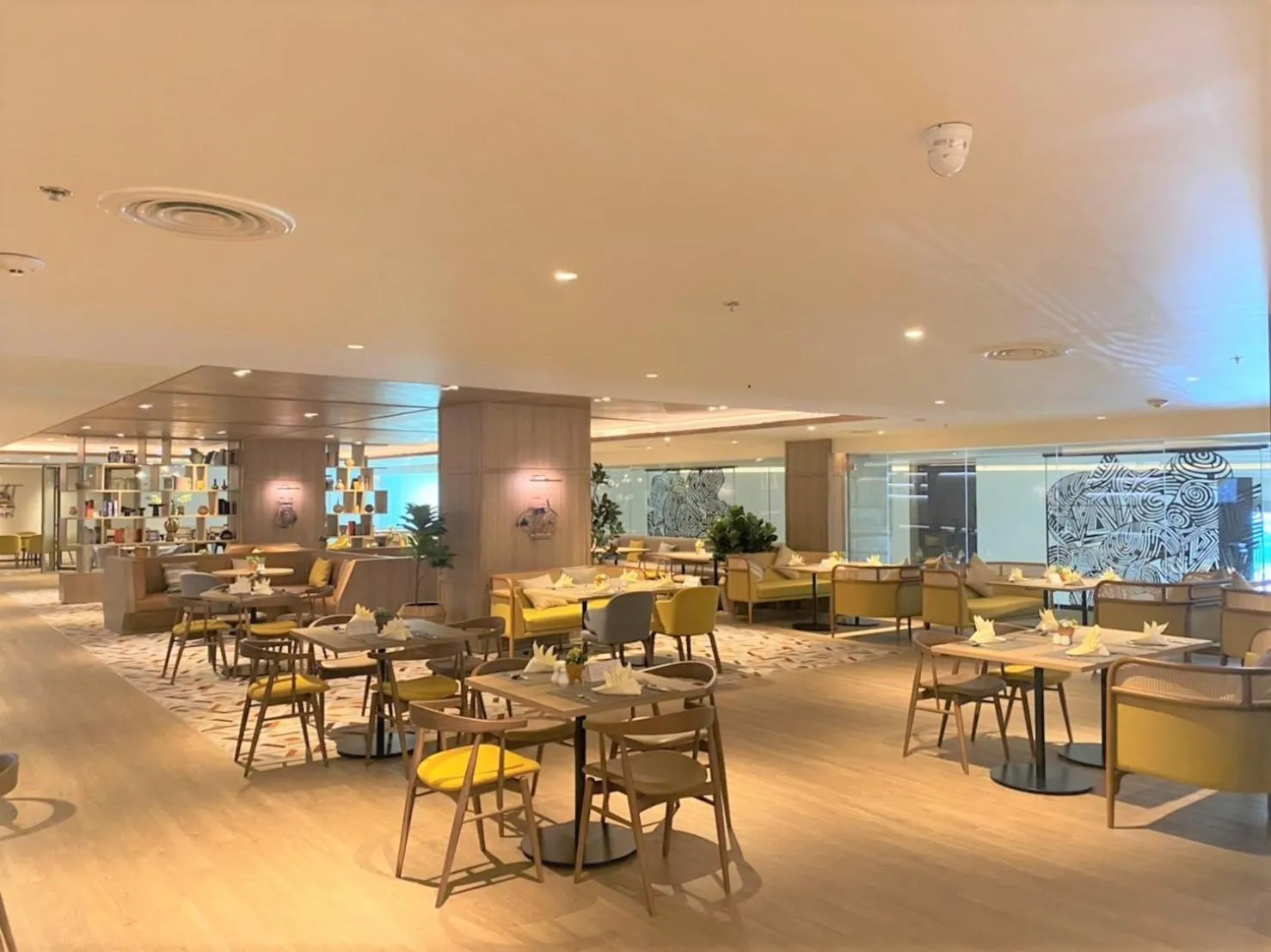 Restaurant/places to eat in Centara Udon