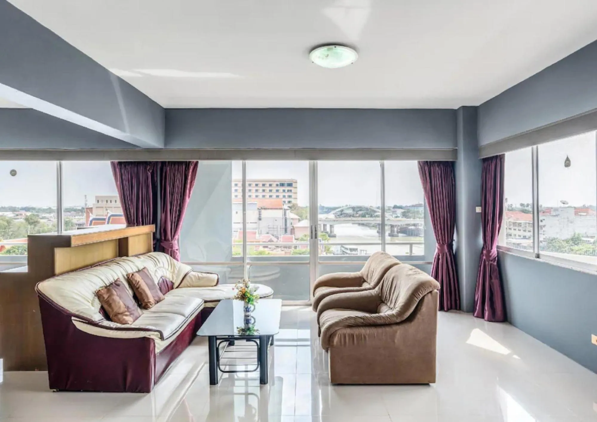 Living room in Ayothaya Riverside Hotel