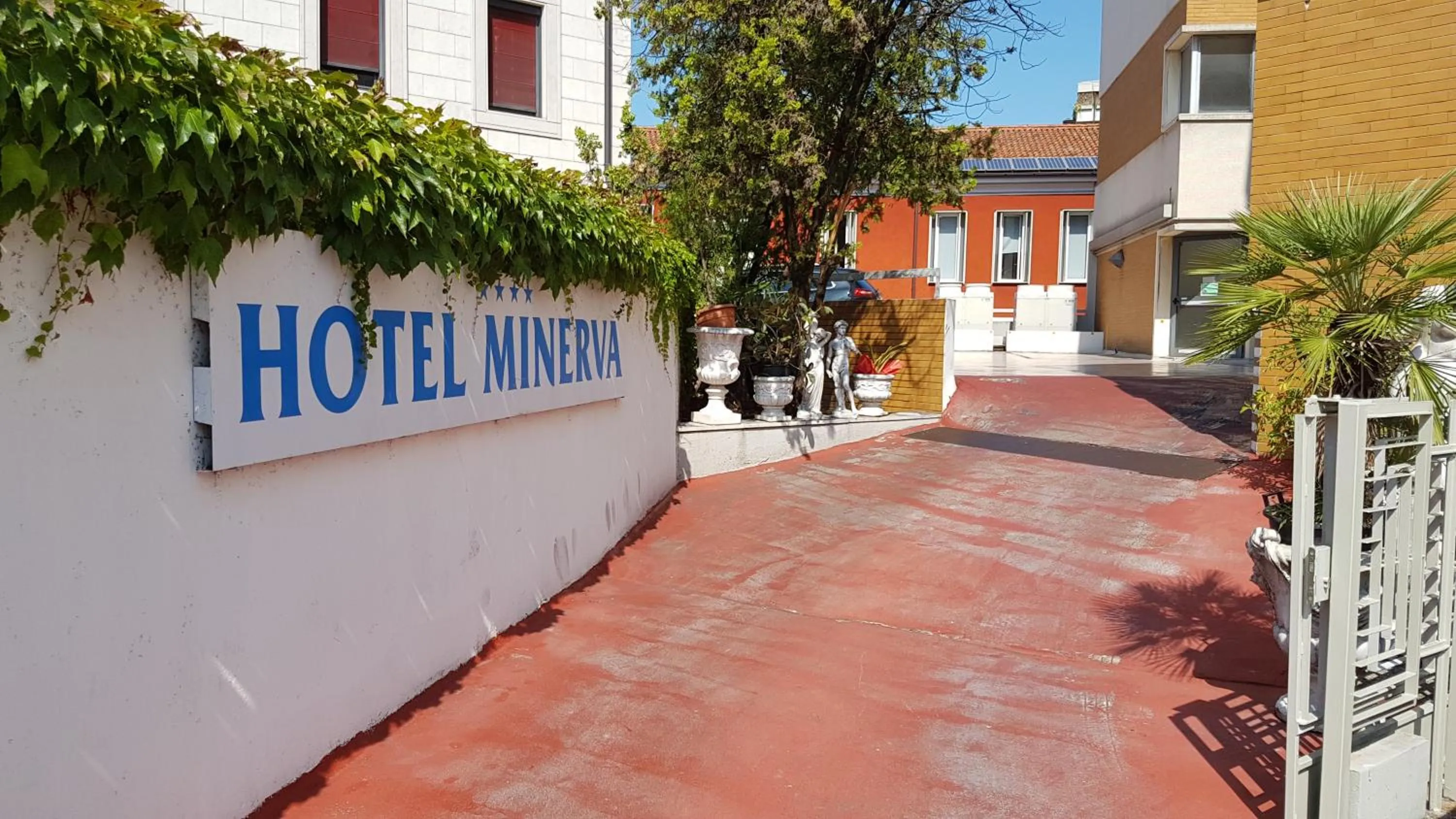 Property building in Hotel Minerva