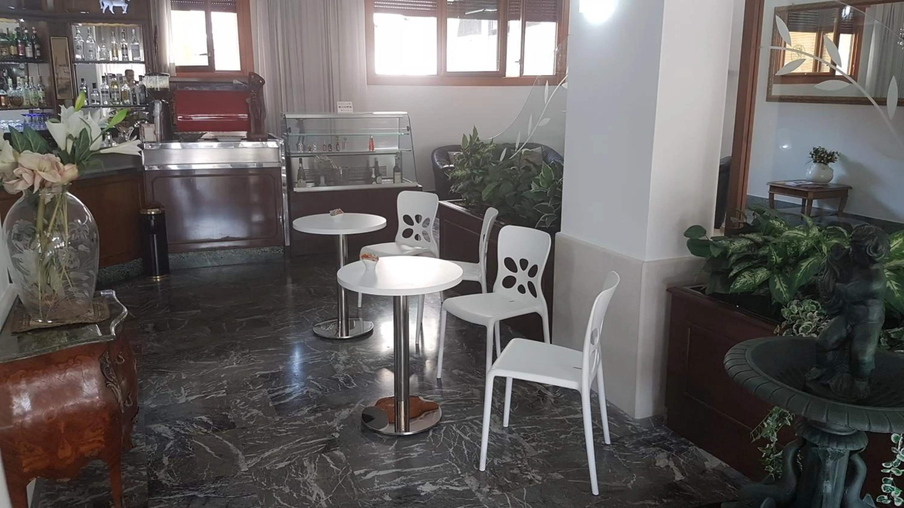 Lounge or bar in Hotel Minerva