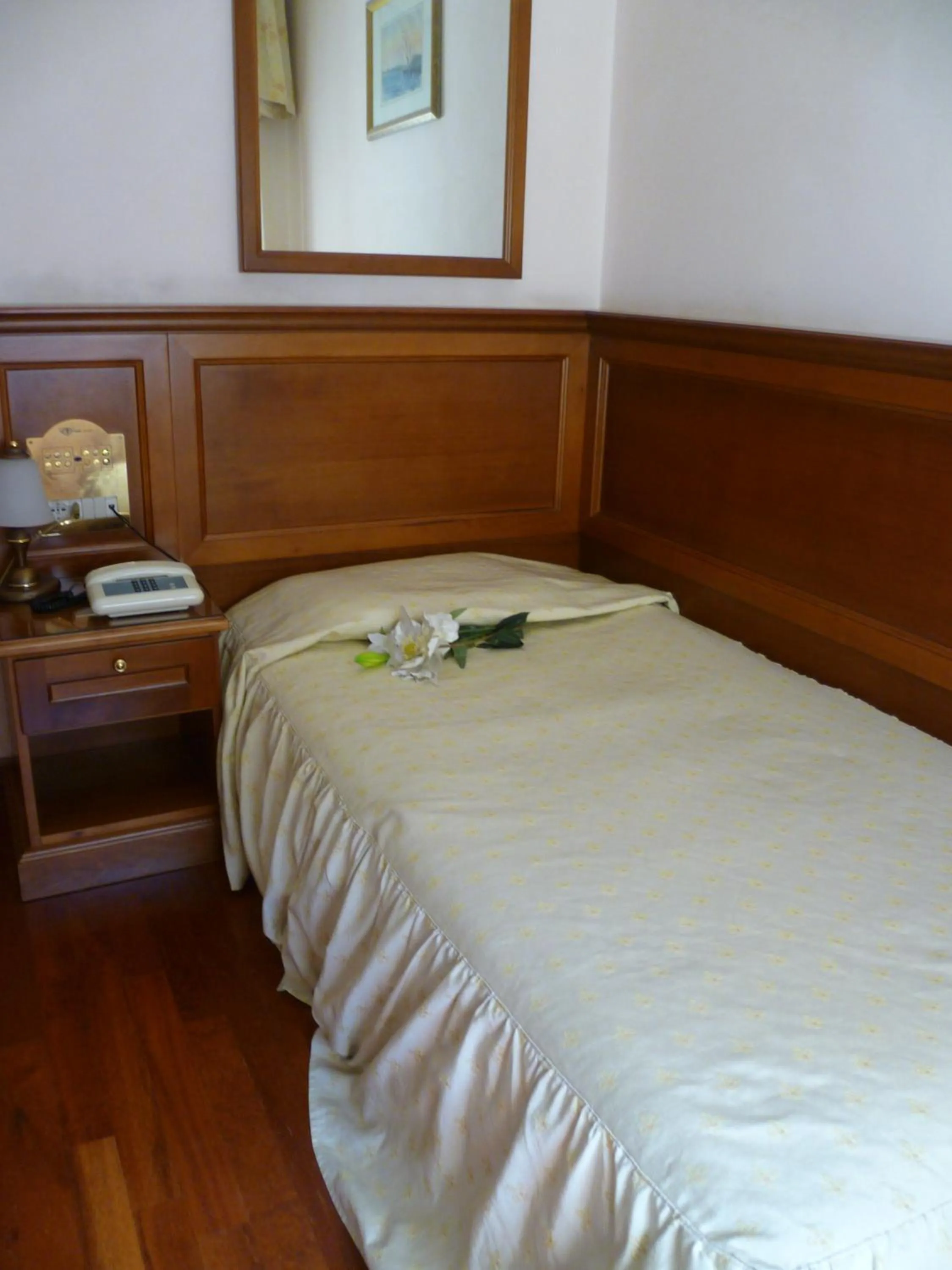 Bed in Hotel Minerva