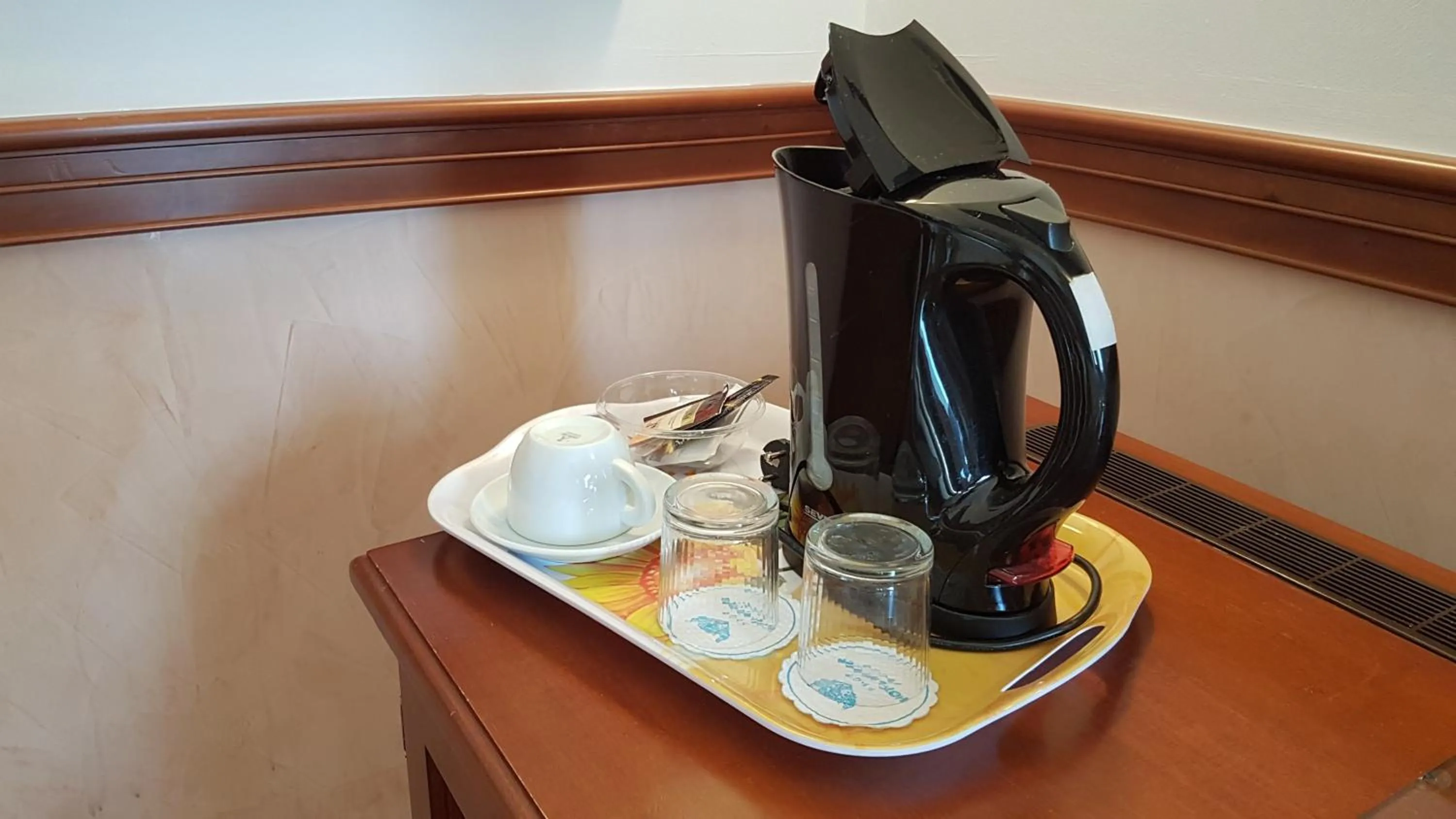 Coffee/tea facilities in Hotel Minerva