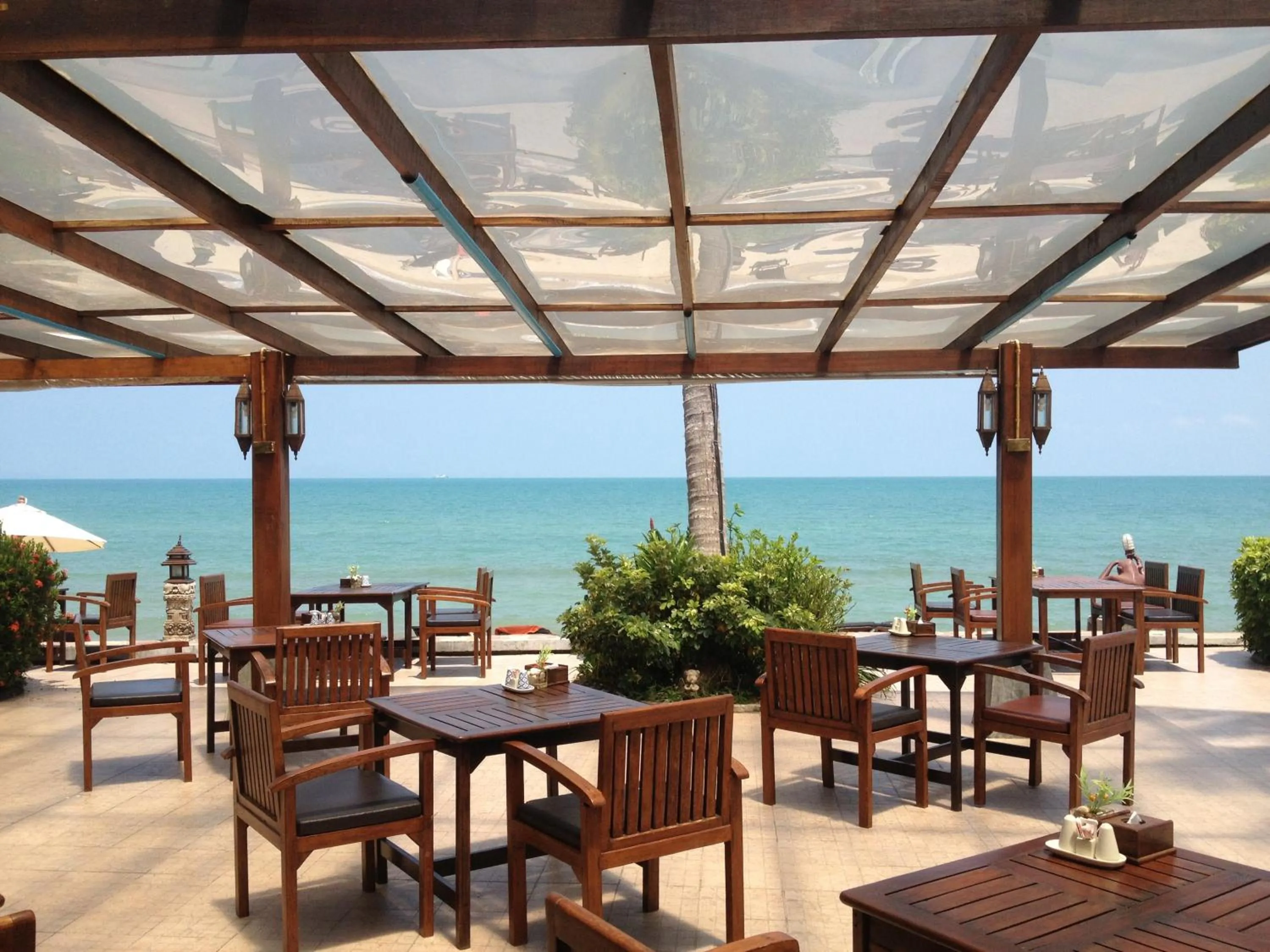 Restaurant/places to eat in Kanok Buri Resort