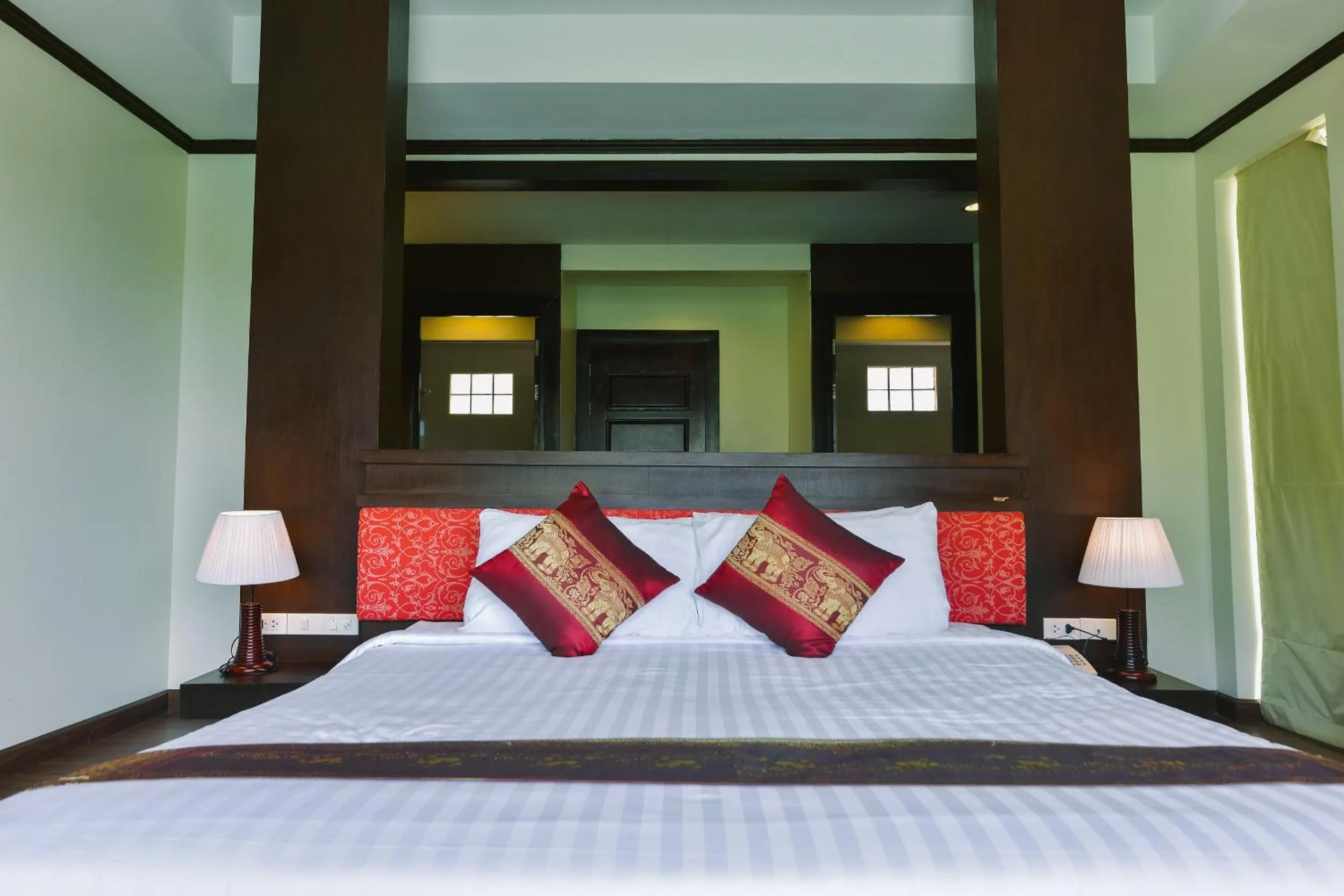 Bed in Sita Beach Resort