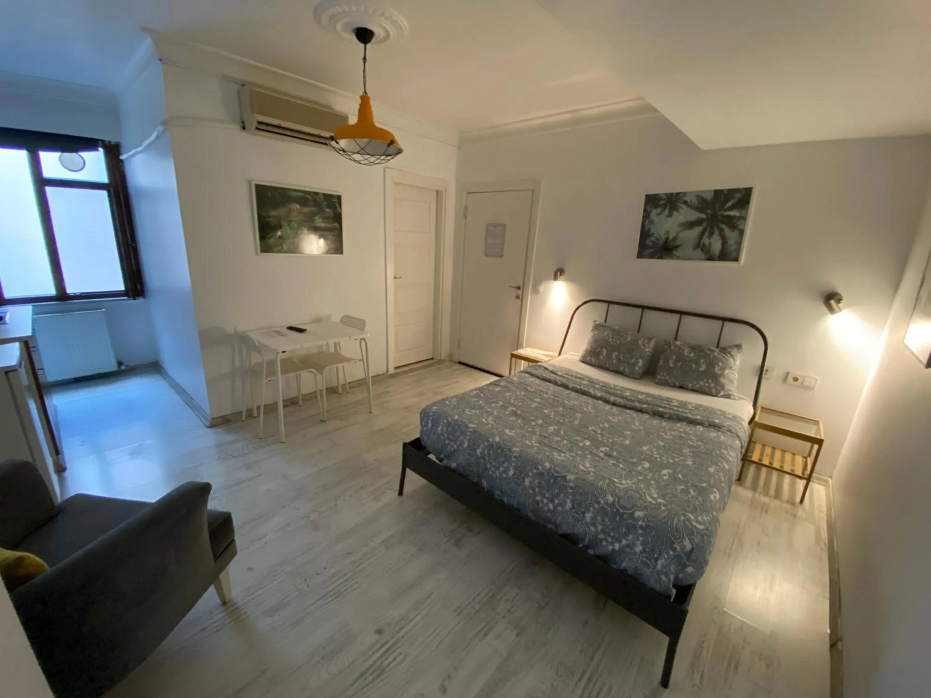 Photo of the whole room, Bed in Flats Company - Karakoy Apartment