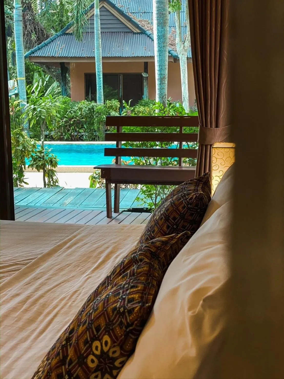 Bed in Sunda Resort