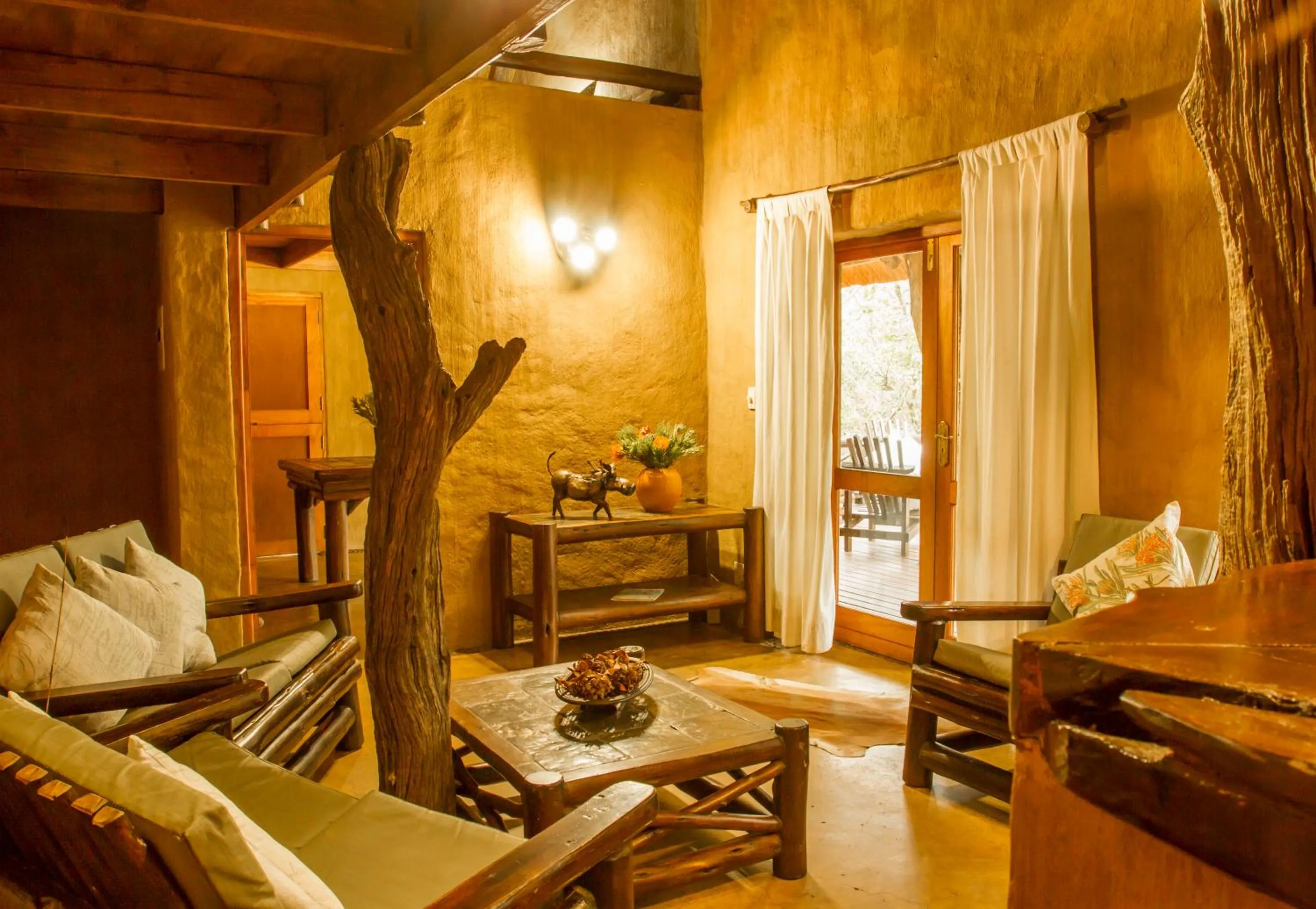 Living room in LittleBush Private Lodge