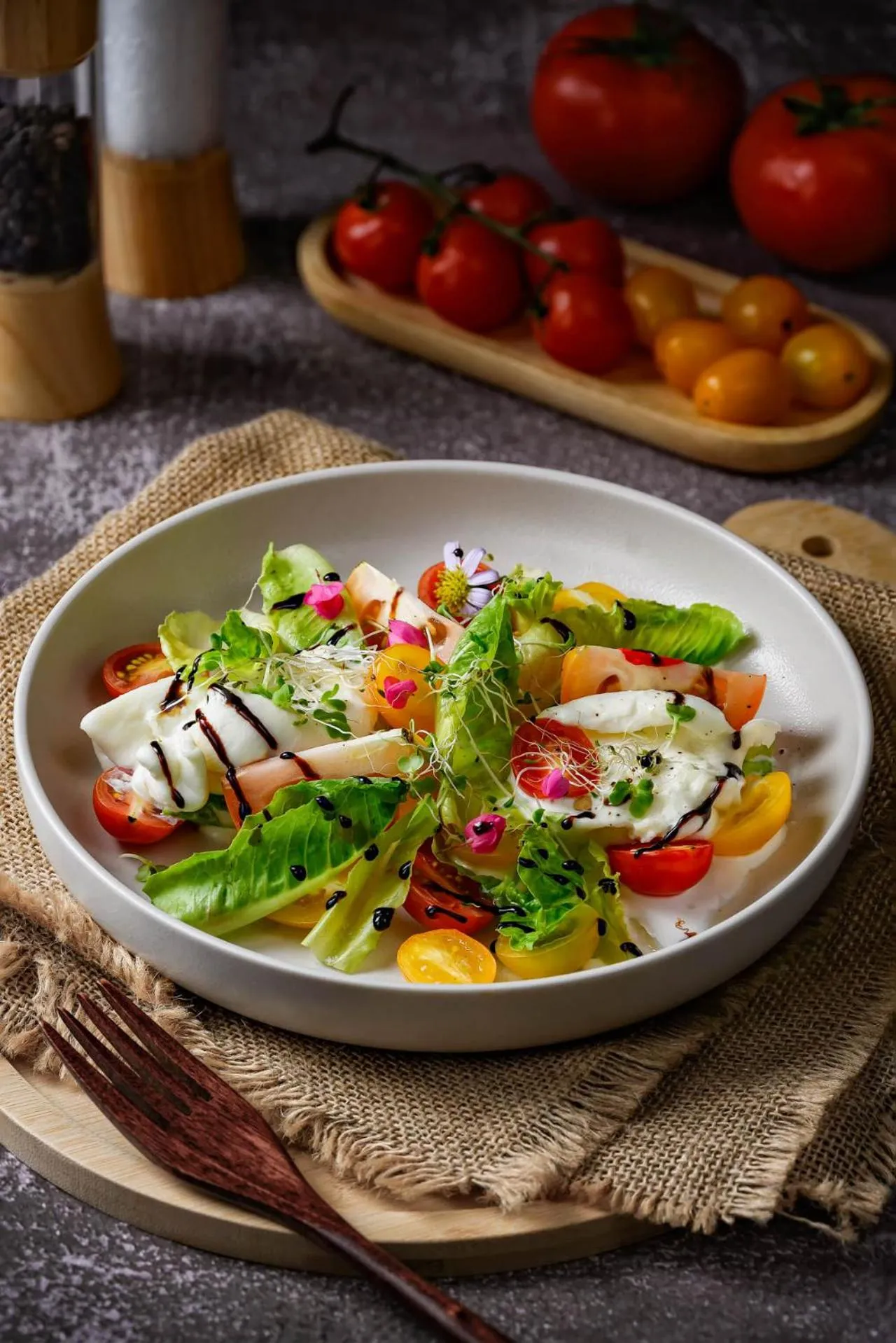 Restaurant/places to eat in Amora Beach Resort Phuket