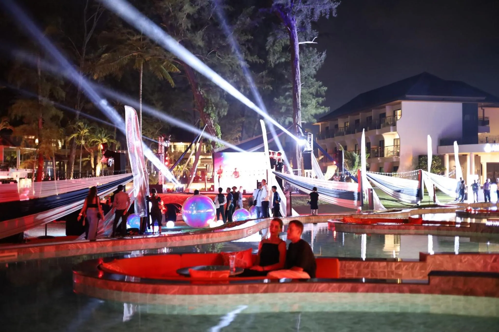 Restaurant/places to eat in Amora Beach Resort Phuket