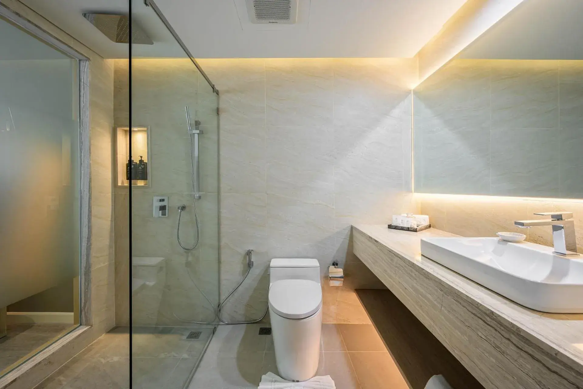 Amora 2-Bedrooms in Amora Beach Resort Phuket Amora 2-Bedrooms in Amora Beach Resort Phuket