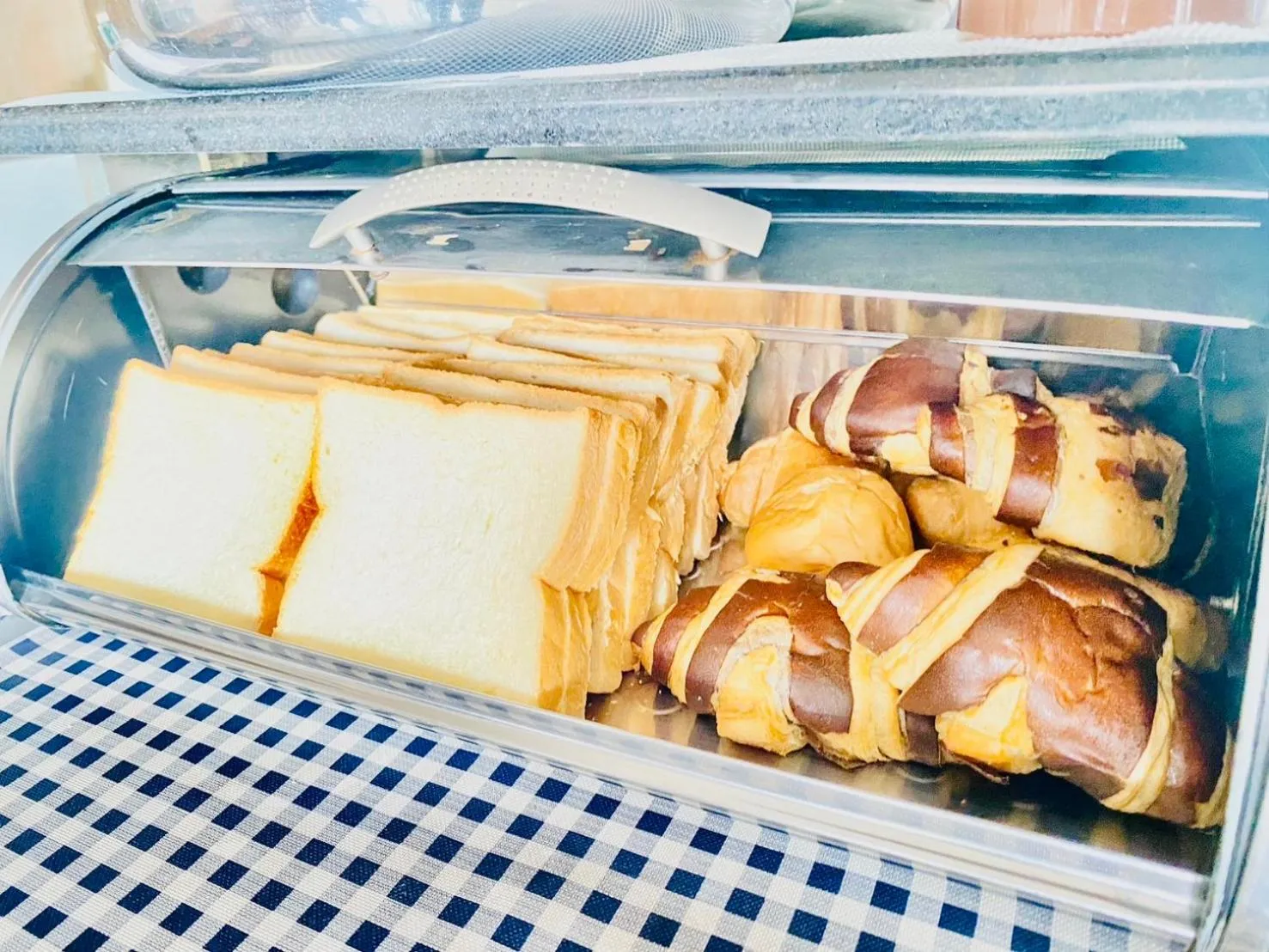 Buffet breakfast in The Album Hotel