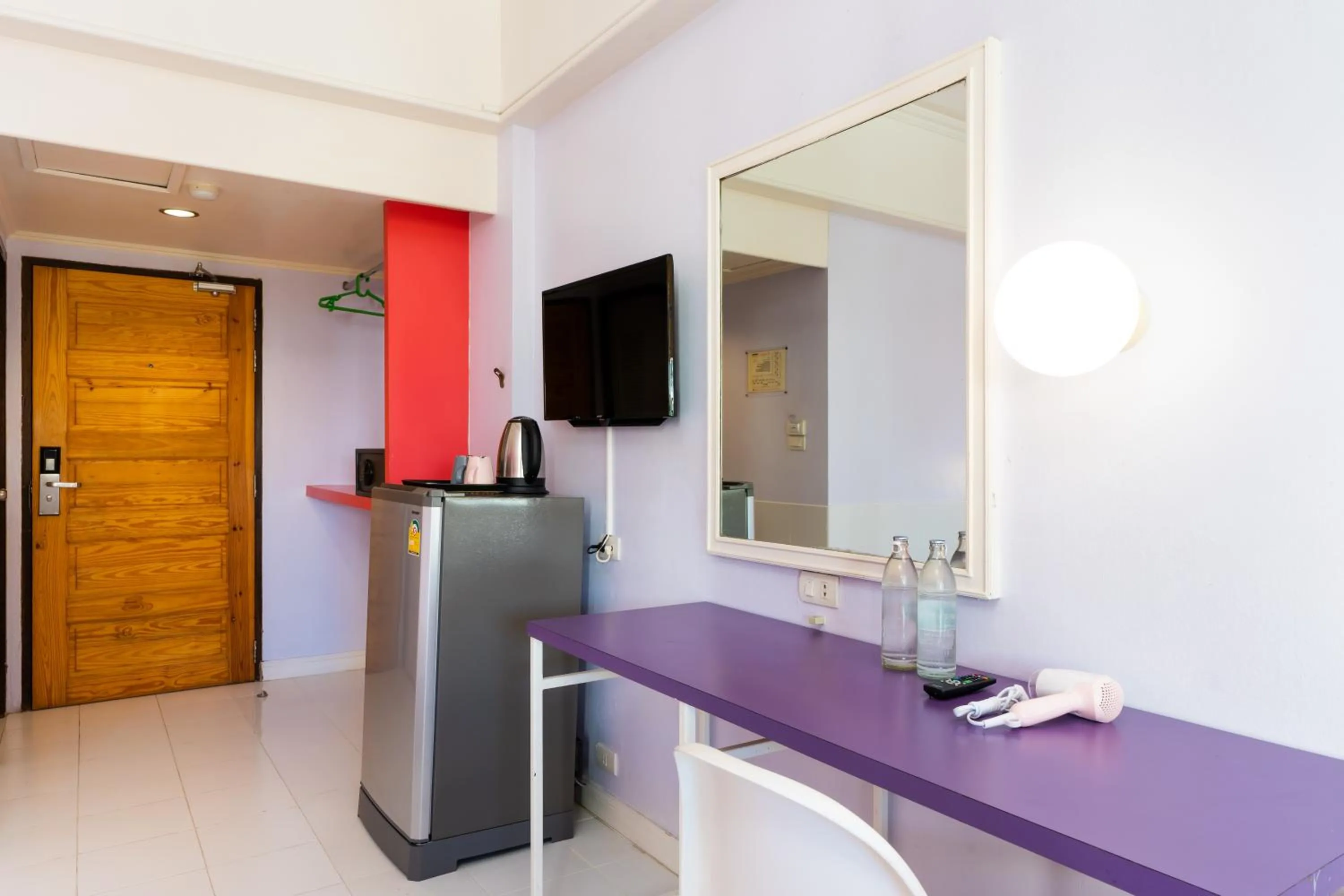 Photo of the whole room in Bella Express