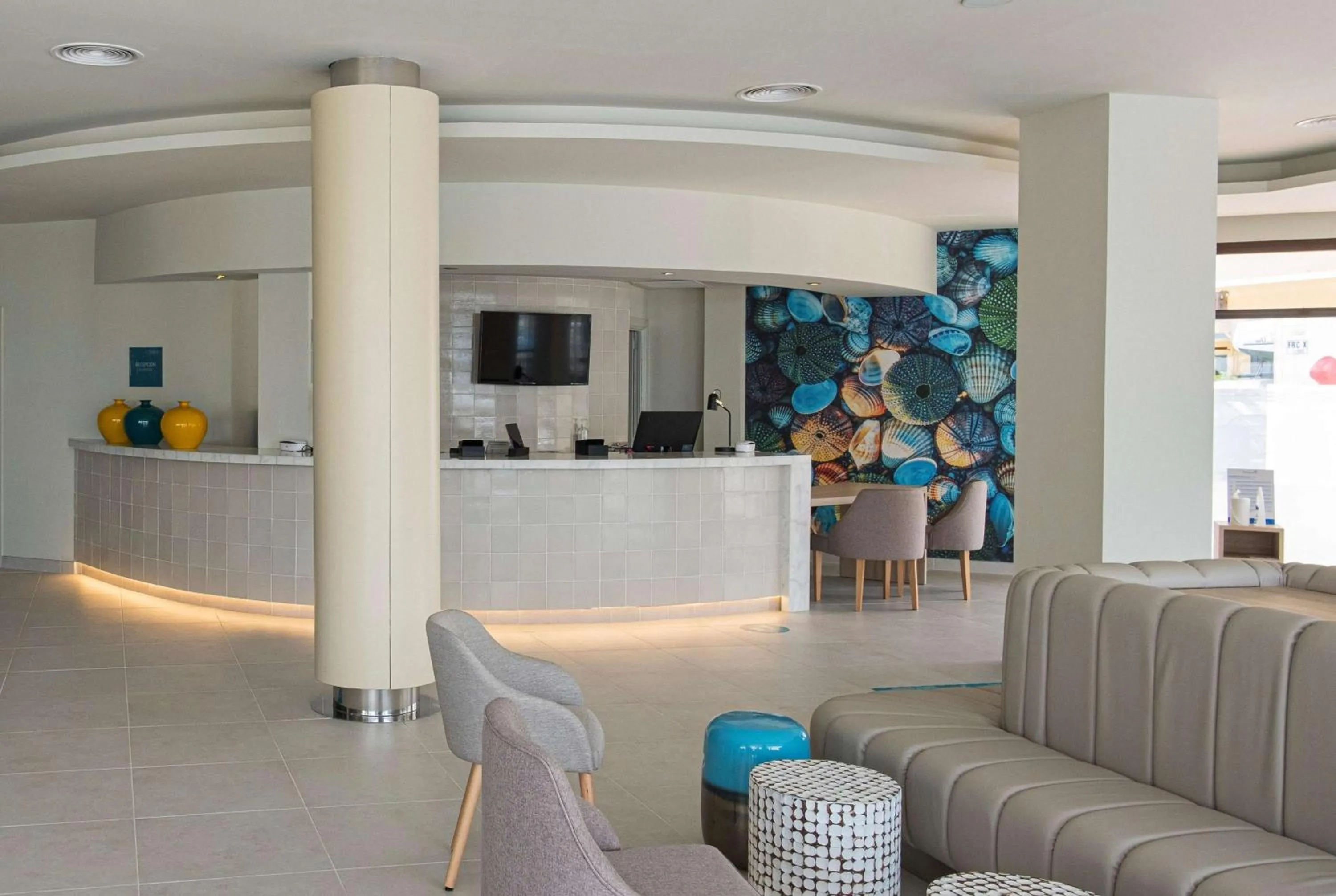 Lobby or reception in AluaSoul Palma Hotel Adults Only