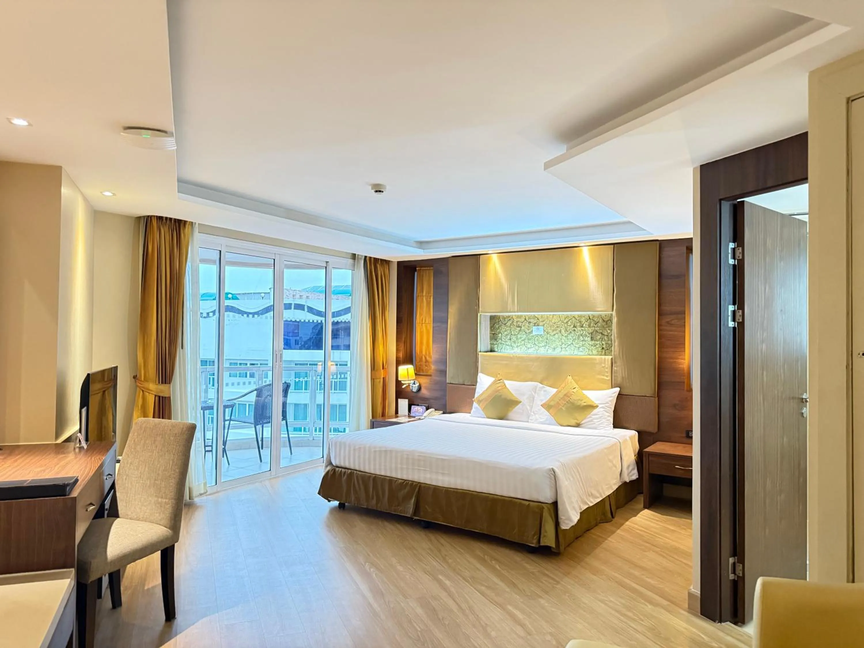 View (from property/room), Bed in Nova Gold Hotel Pattaya