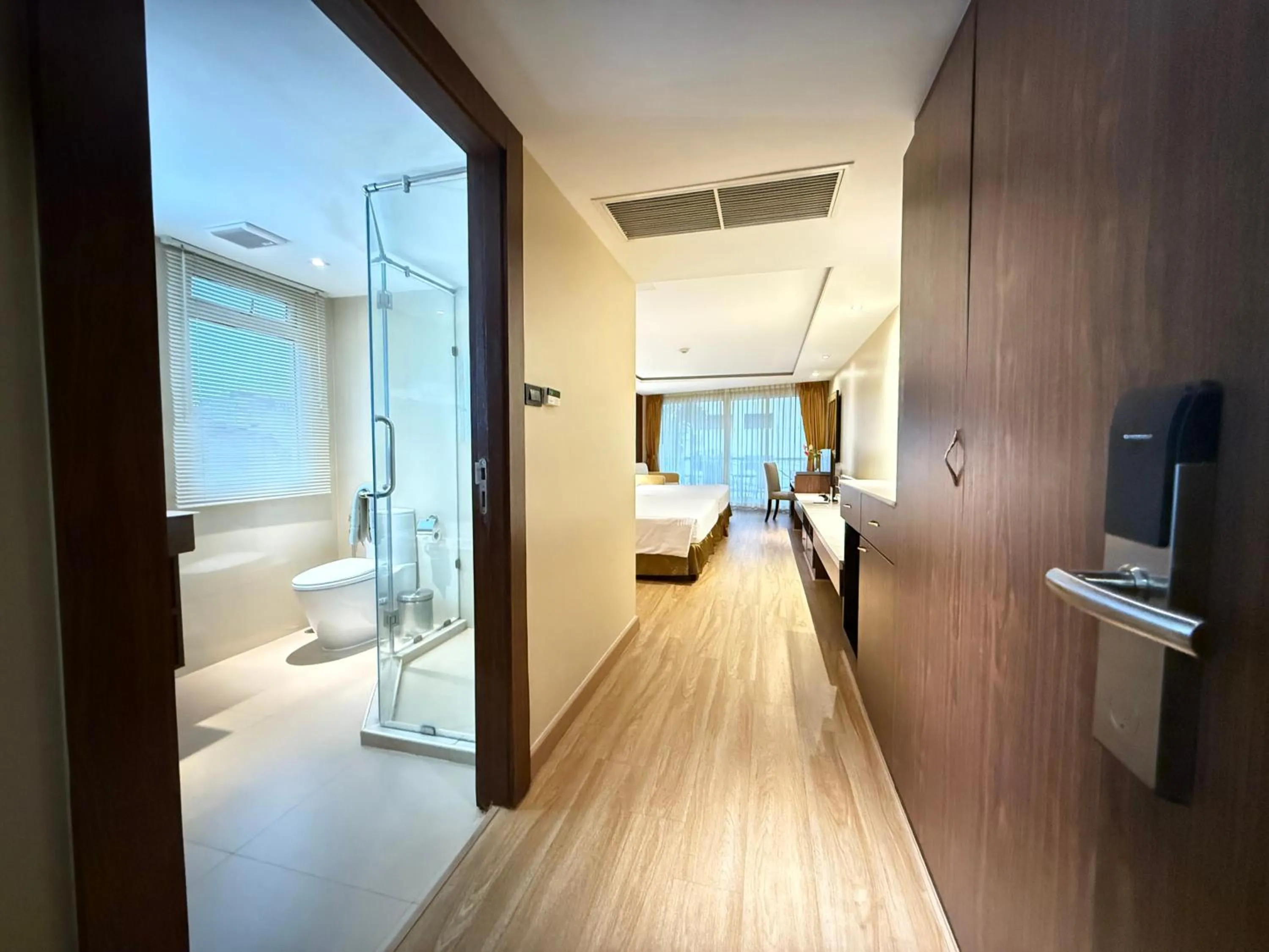 Bedroom, Bed in Nova Gold Hotel Pattaya