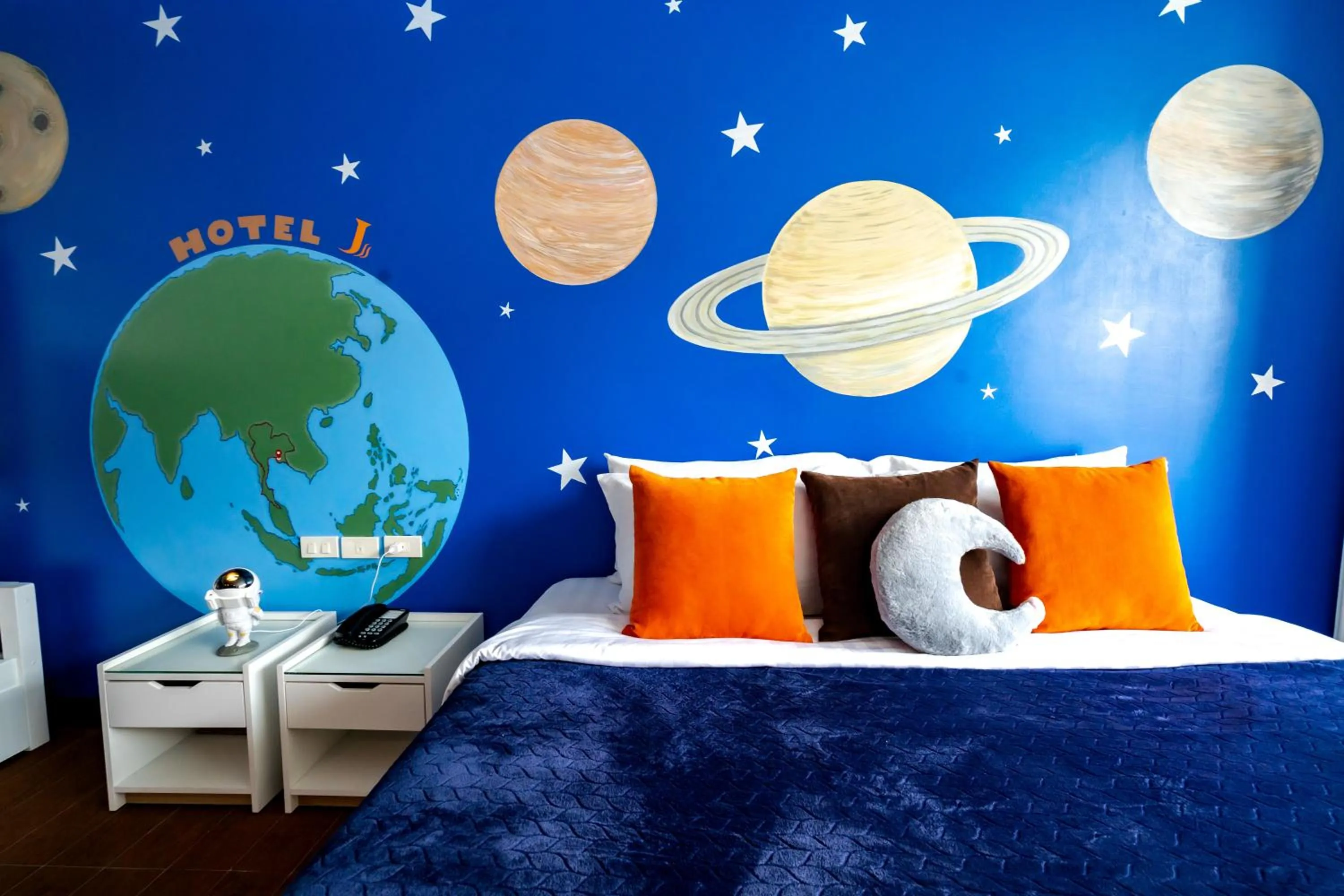 Bed in Hotel J Pattaya