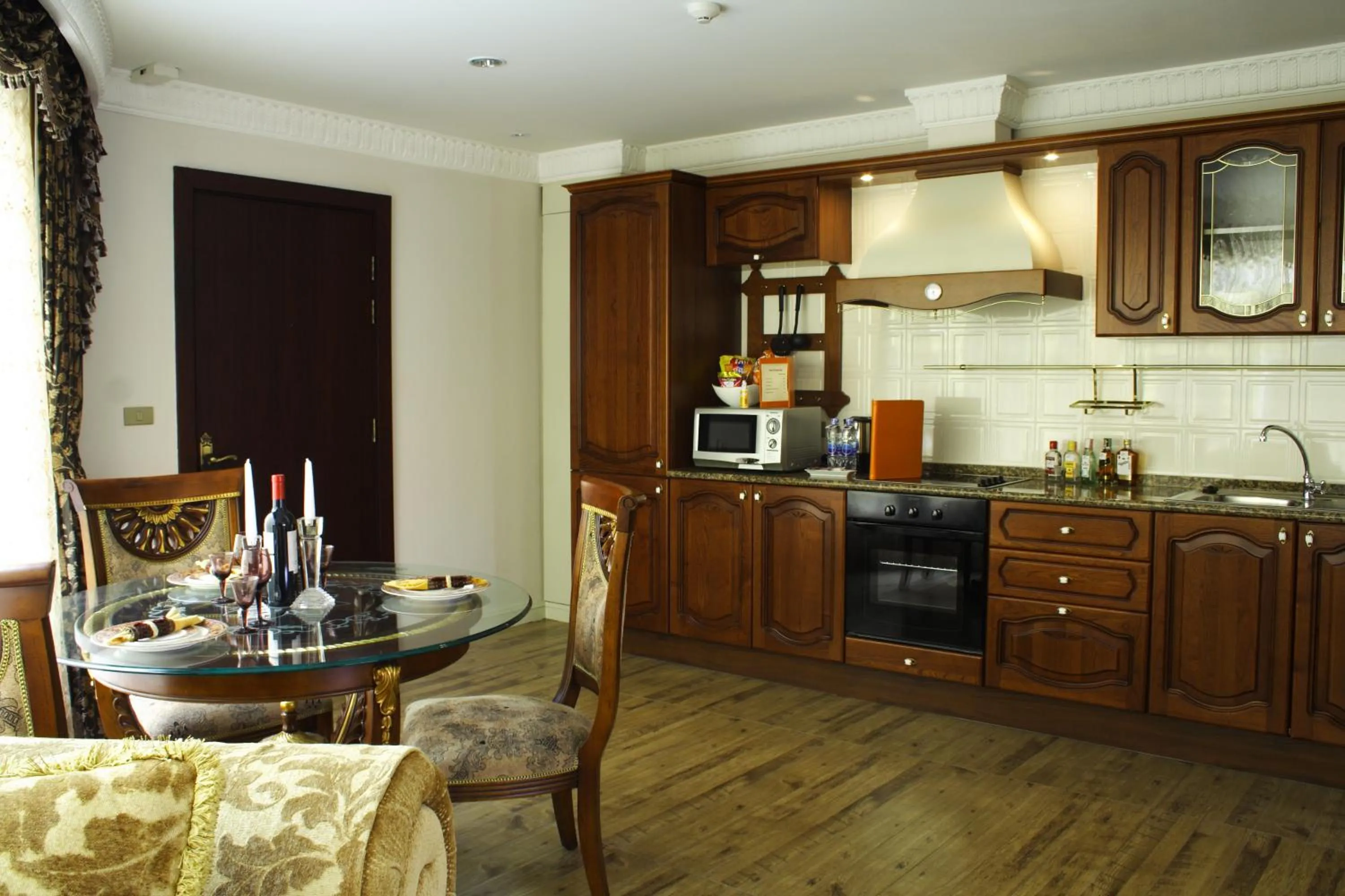 Kitchen or kitchenette in Four Seasons Place Pattaya