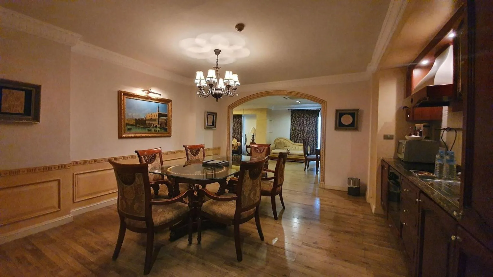Dining area in Four Seasons Place Pattaya