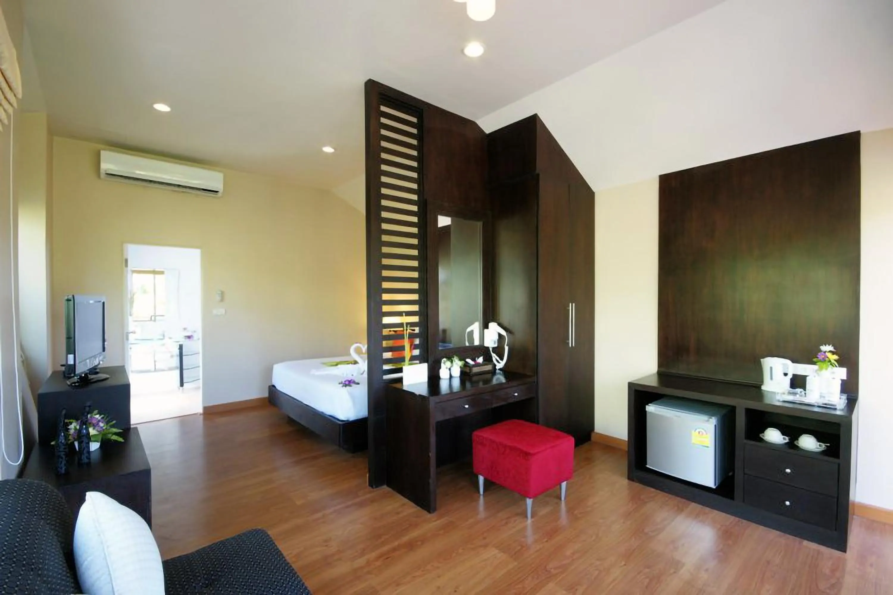 Photo of the whole room, Bed in Palm Paradise, Aonang Resort