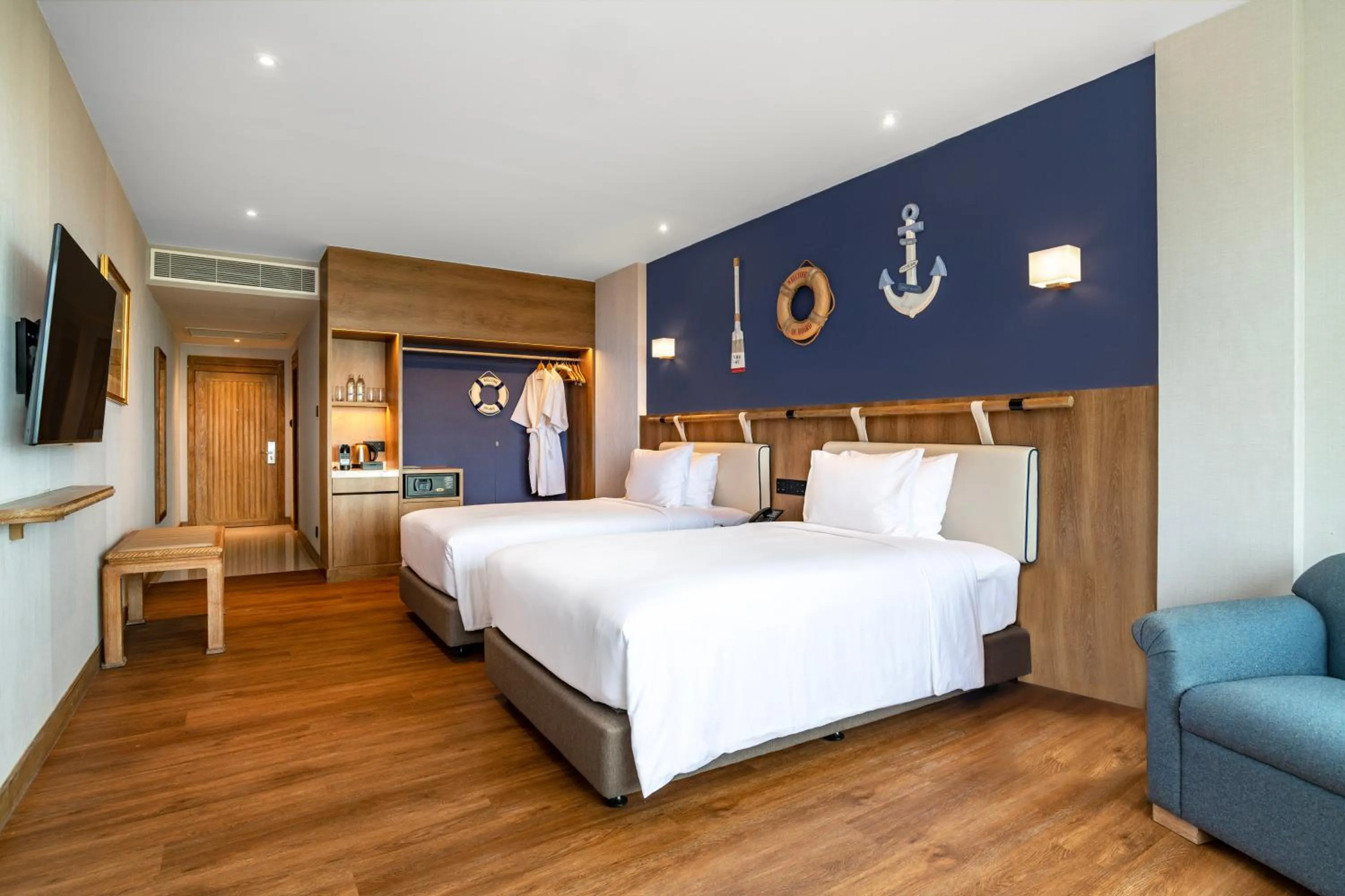 Bed in Ocean Marina Resort Pattaya Jomtien