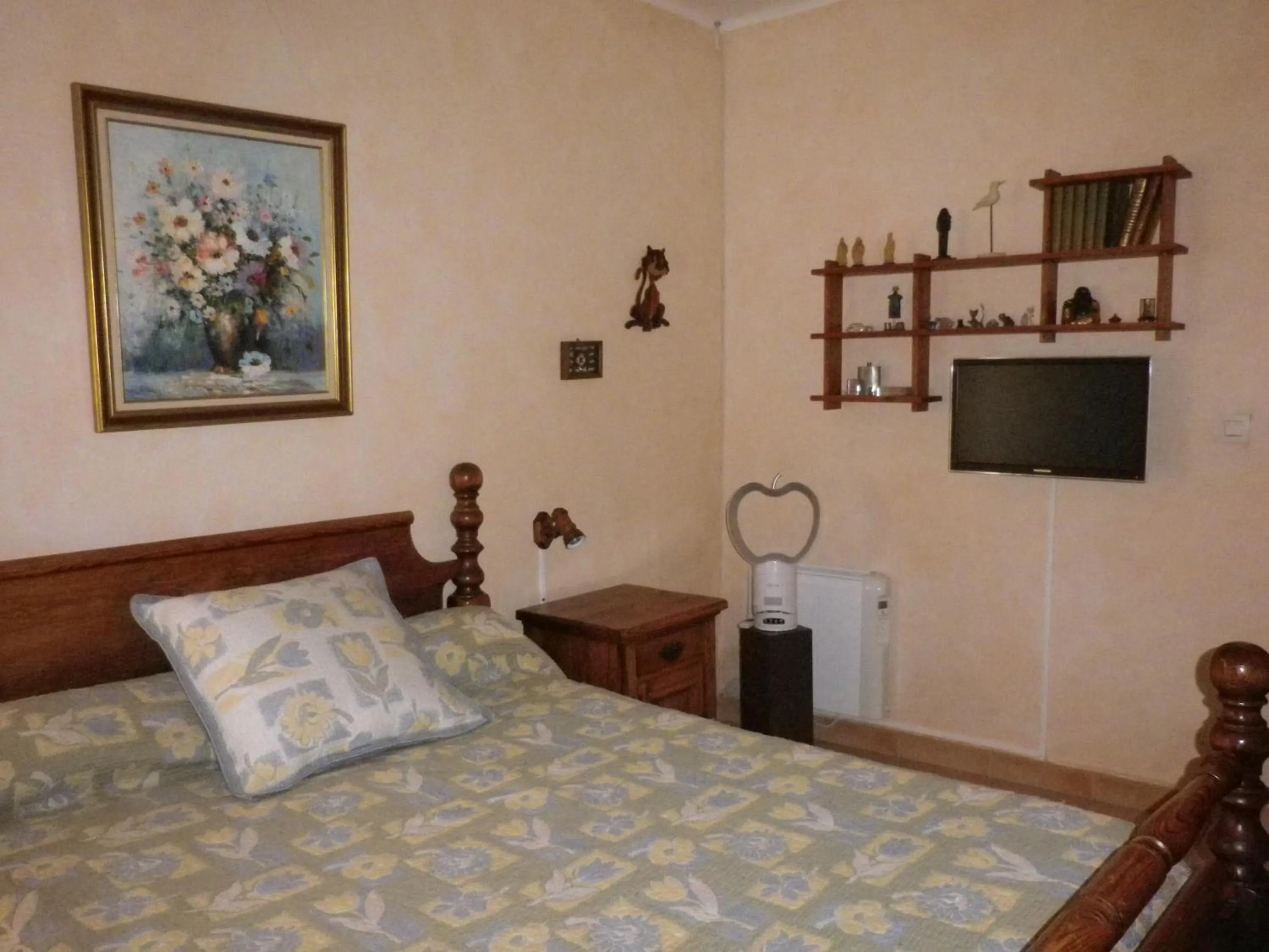 Bed in Chez Catherine