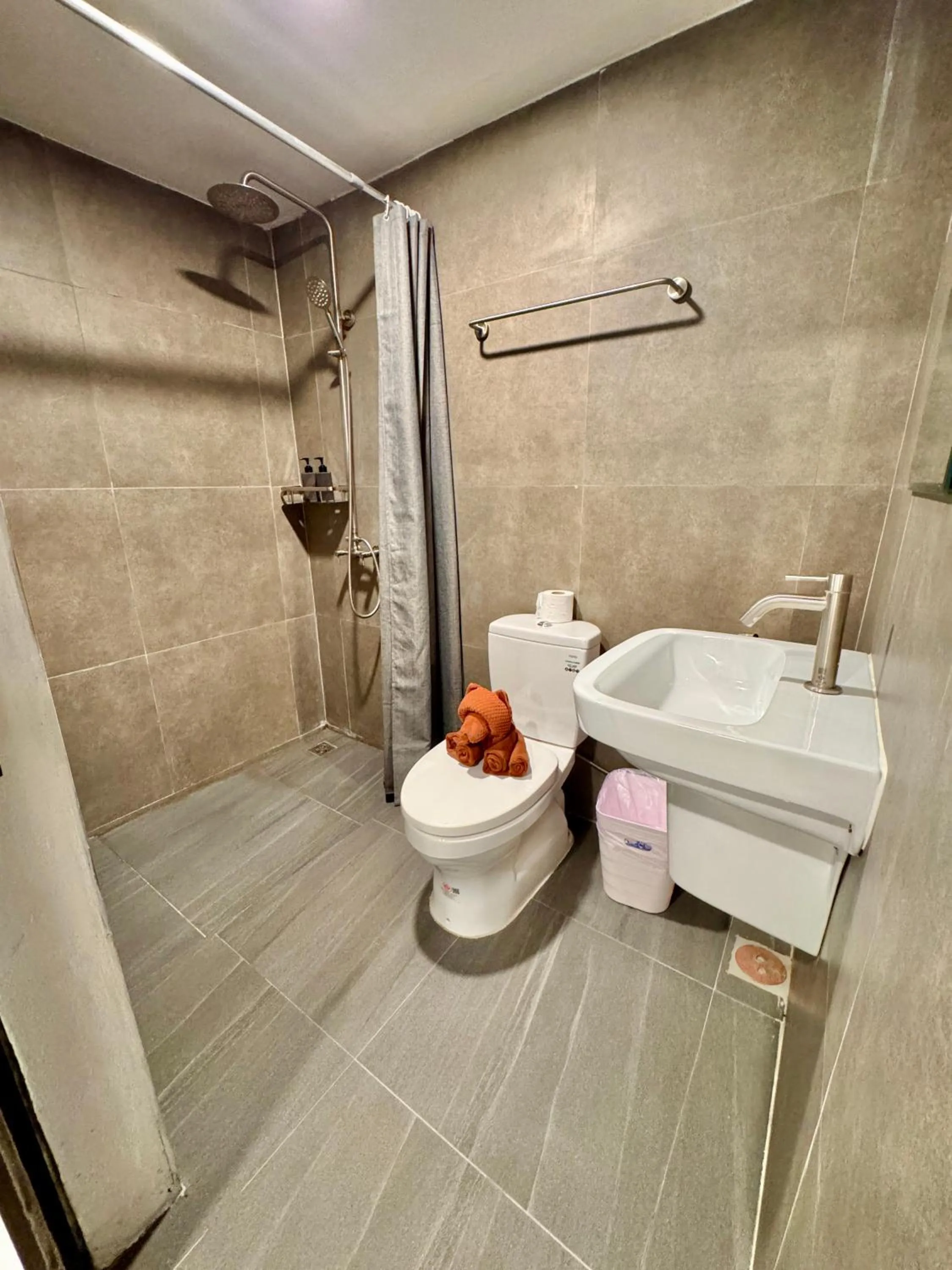 Bath in Sevenseas Resort Koh Kradan