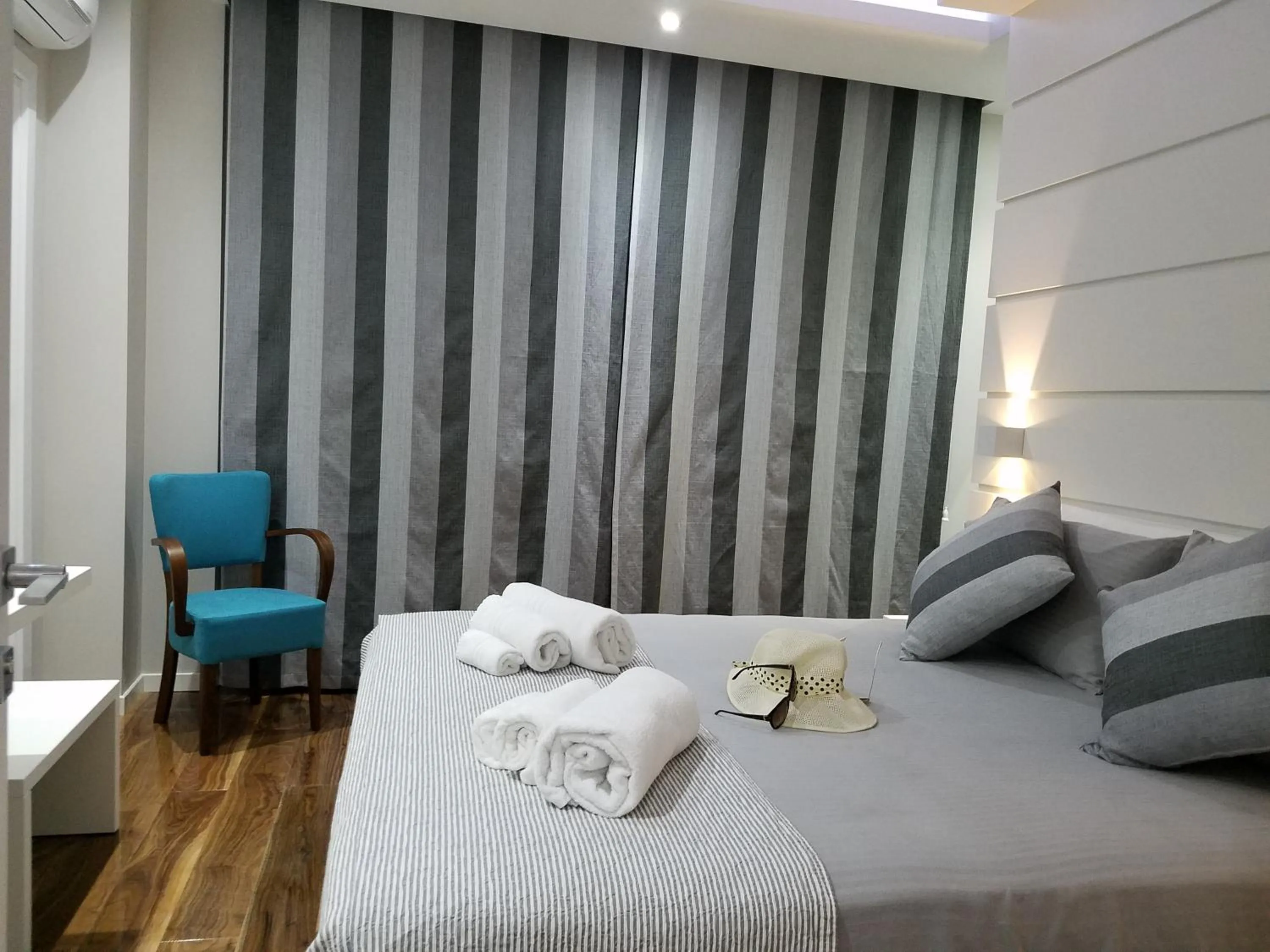 Bedroom, Bed in B&B Vanity