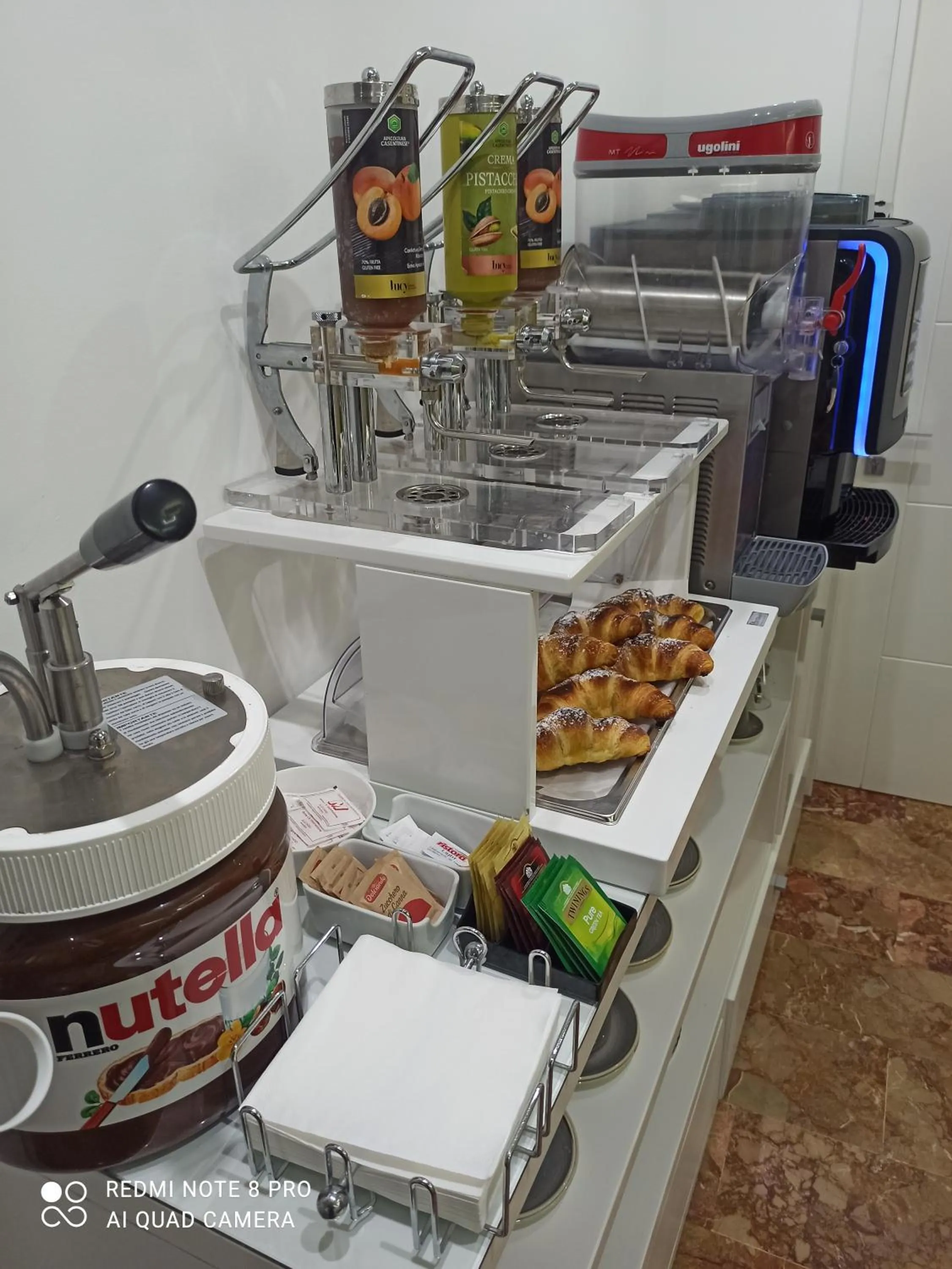 Food and drinks in B&B Vanity