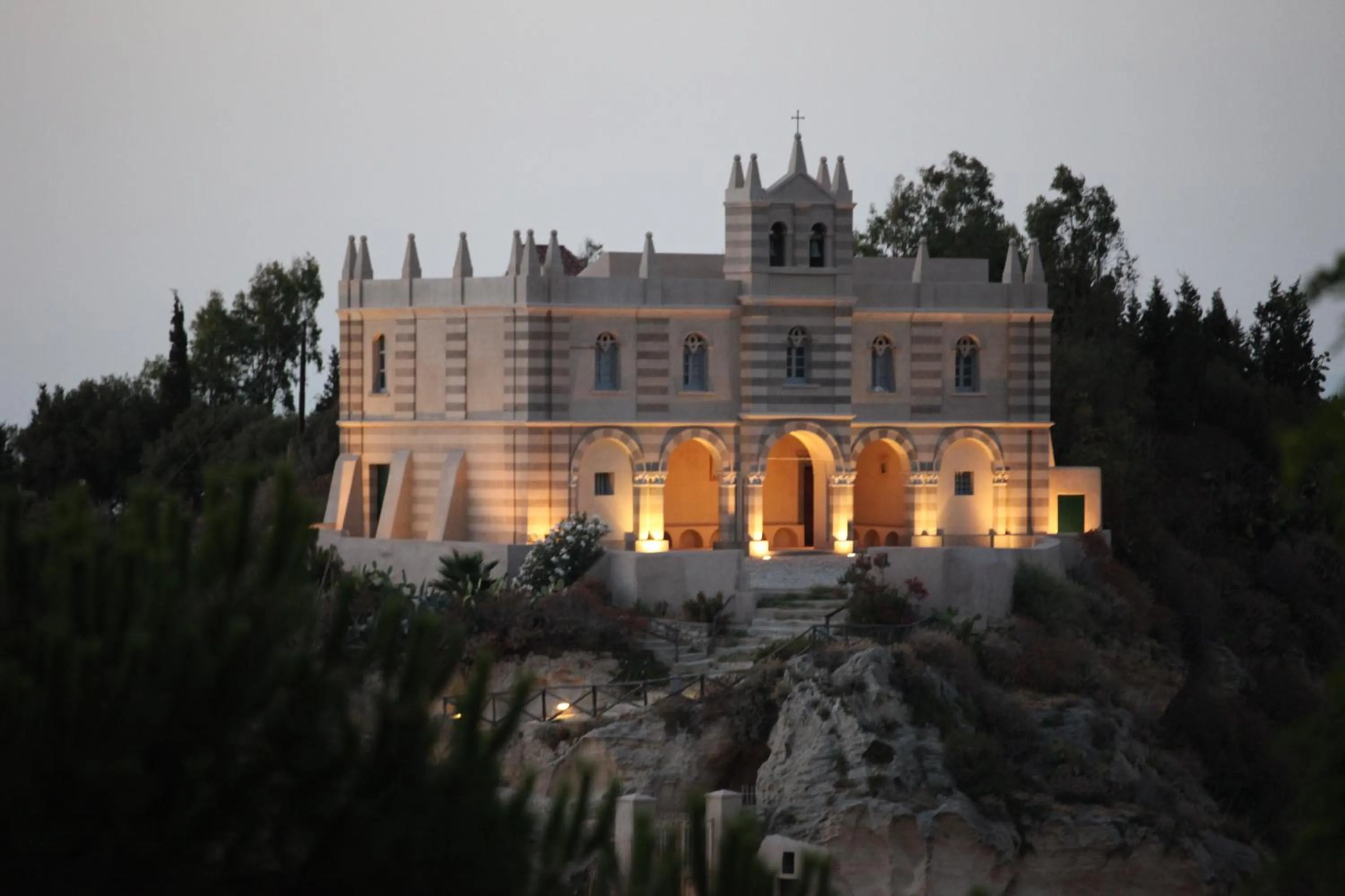 Nearby landmark in B&B Vanity