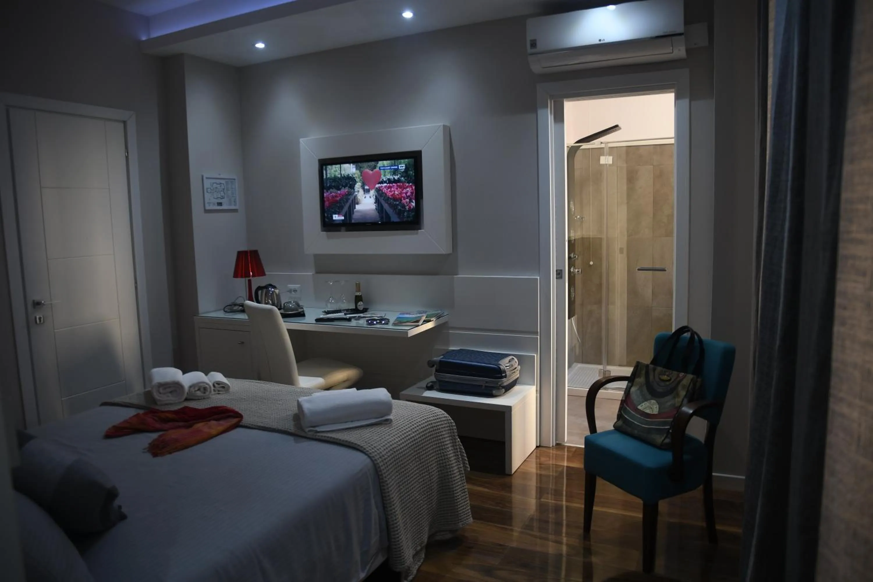 Bedroom, Bed in B&B Vanity