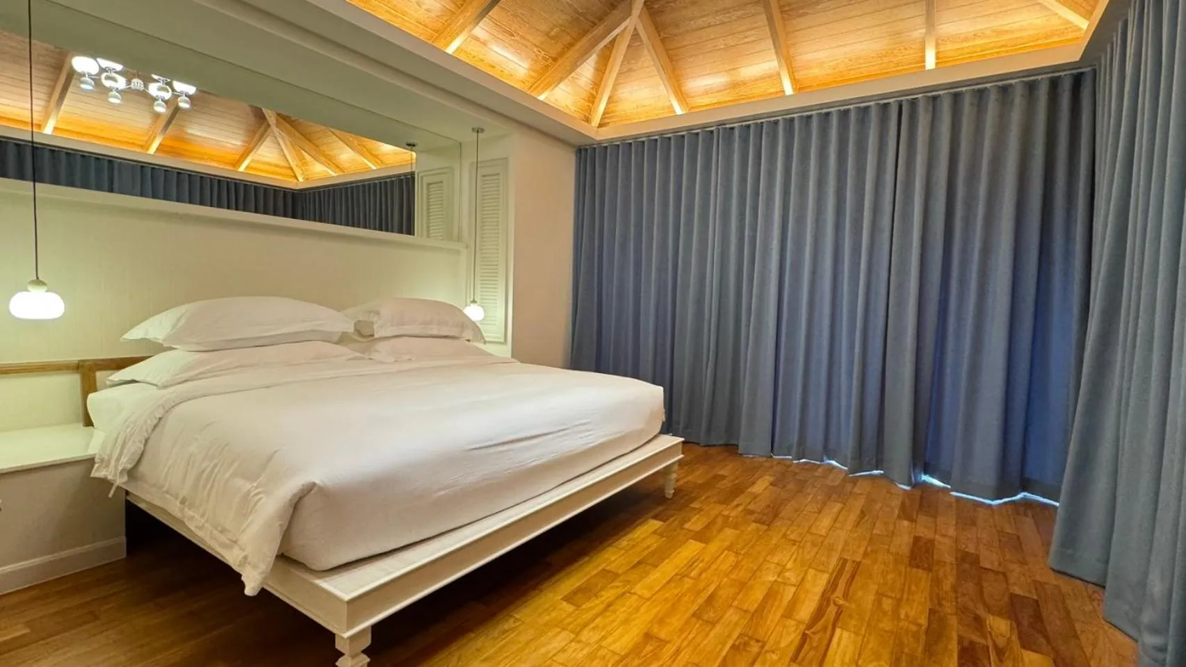 Bedroom, Bed in Rest Detail Hotel Hua Hin